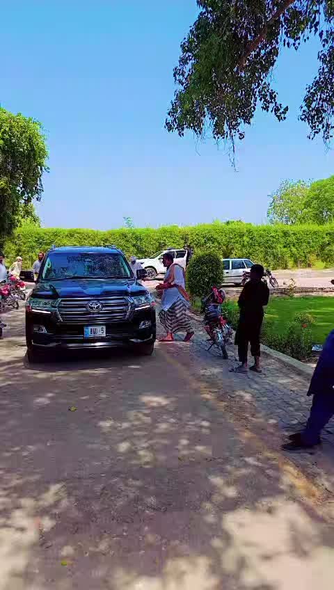 @Farooq Ahmad Bhatti