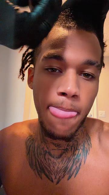 @Heroiclove