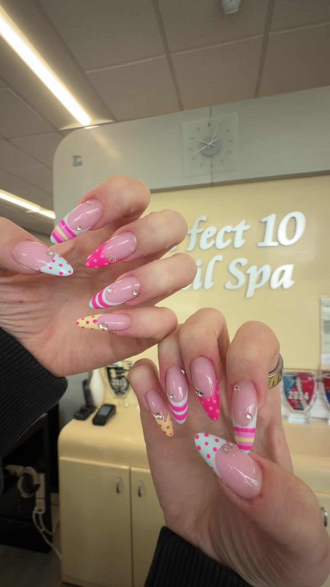 @Perfect10Nailspa