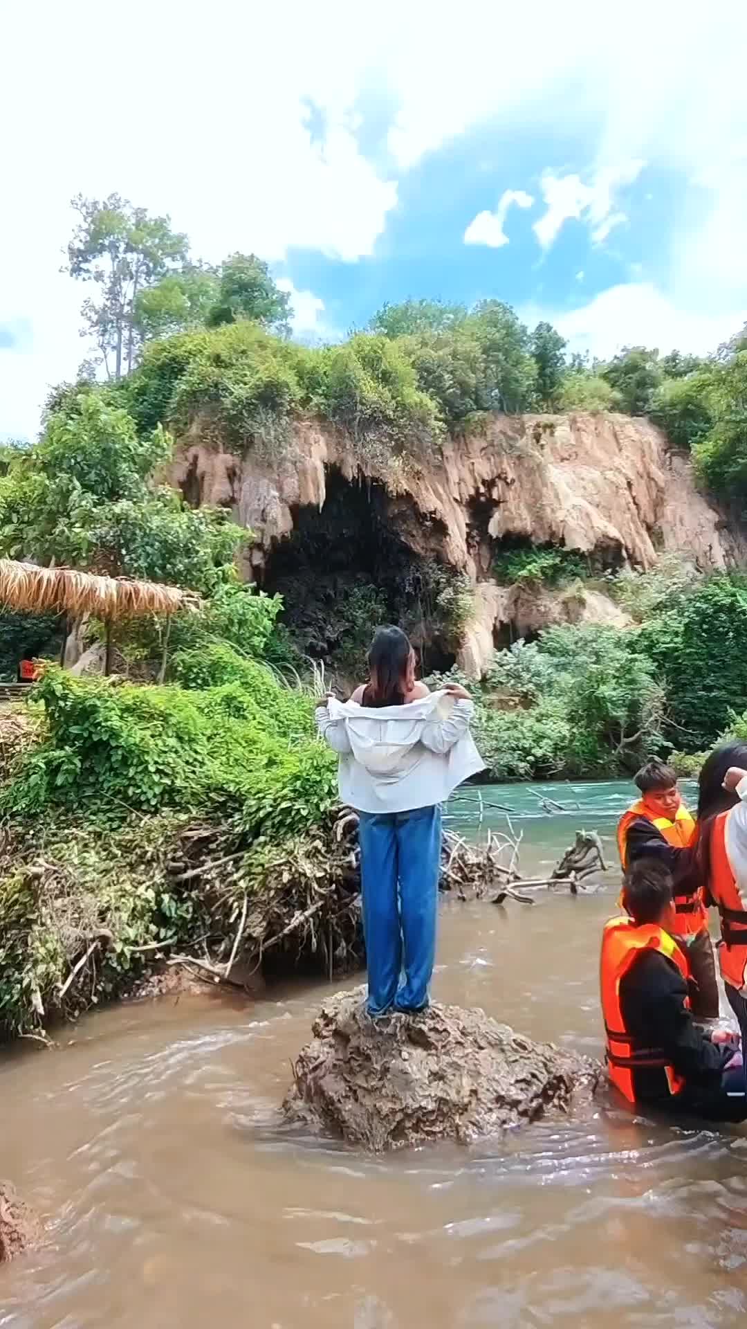 @ဖီလေး👸6.9.M👸