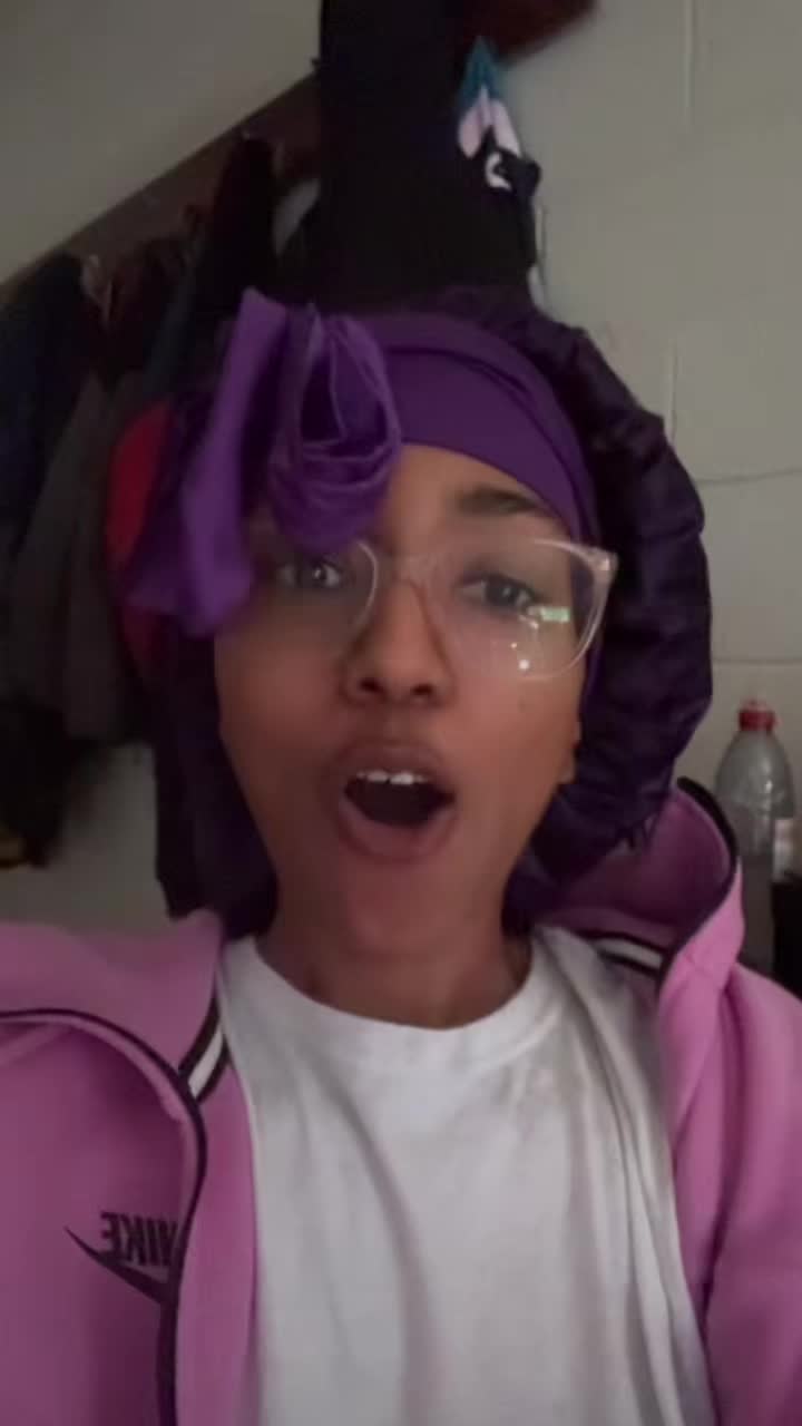 @QueenEyeDivine