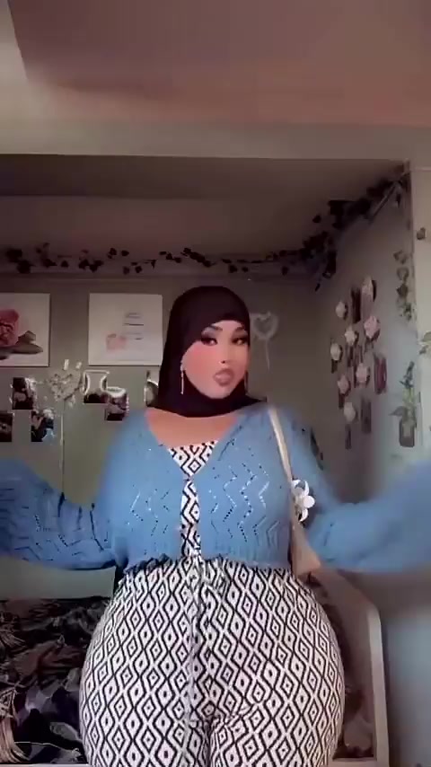@🦎DHUUQAYE🫥