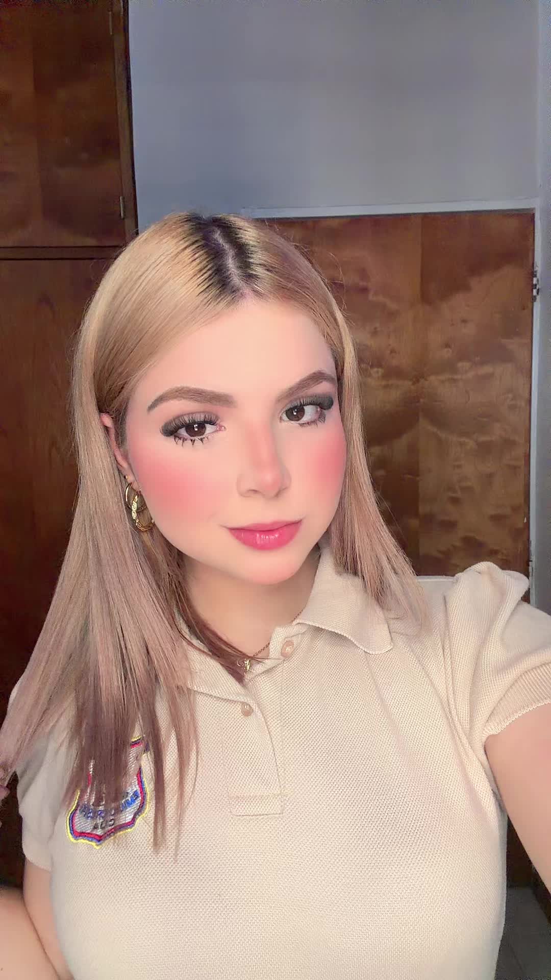 @Chris 👸🏼