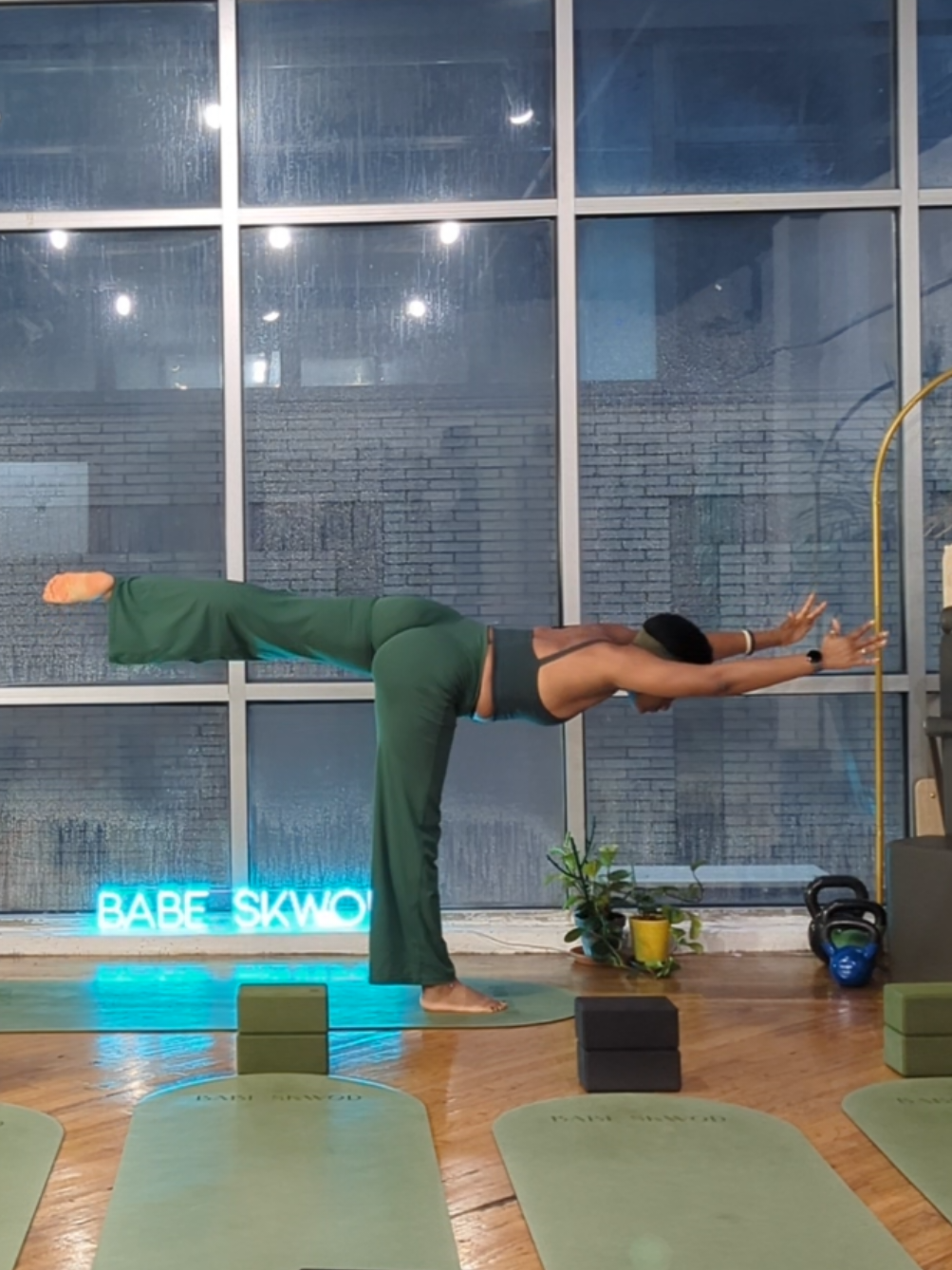 @BarreBabe