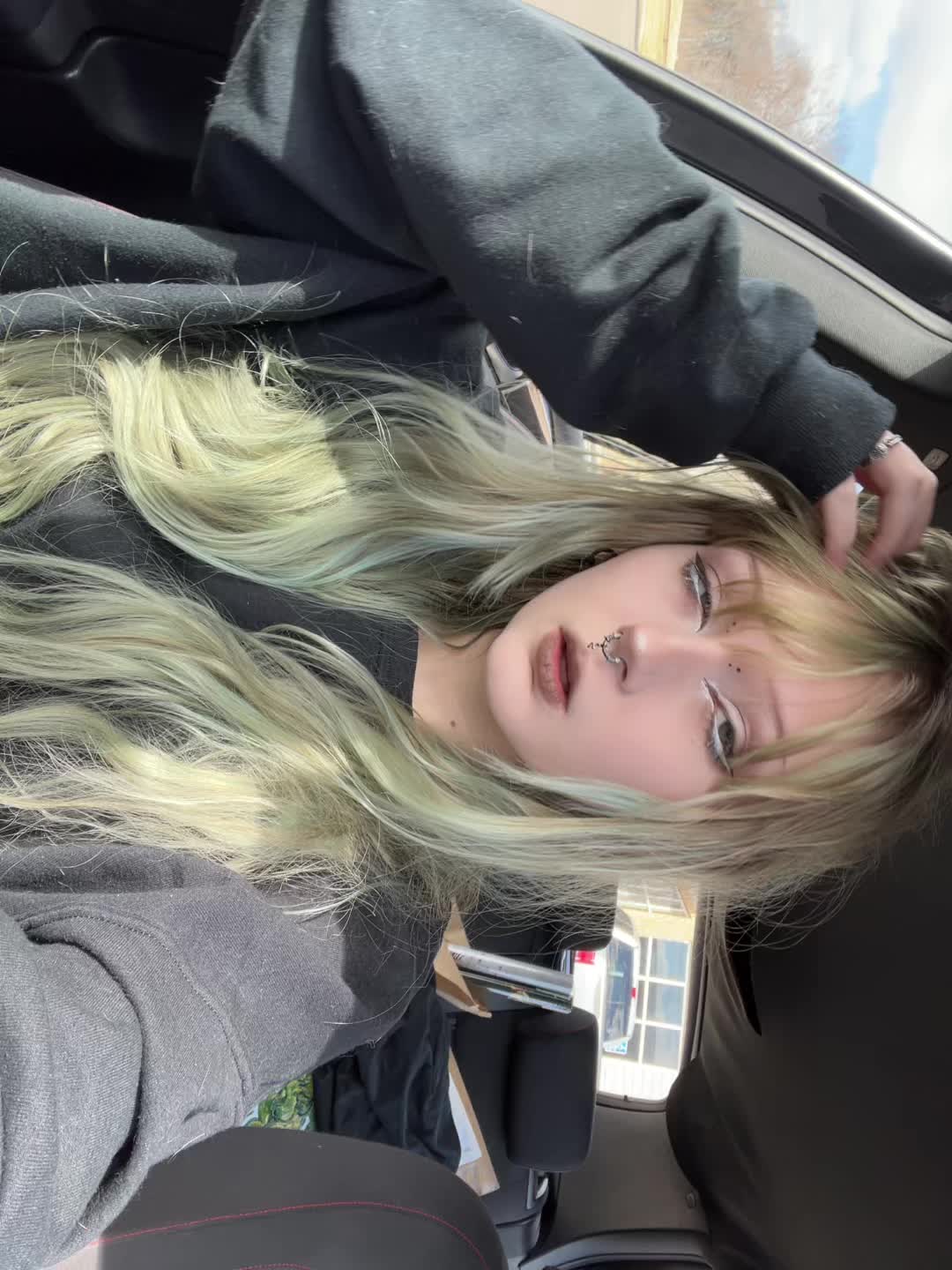 @Skurat