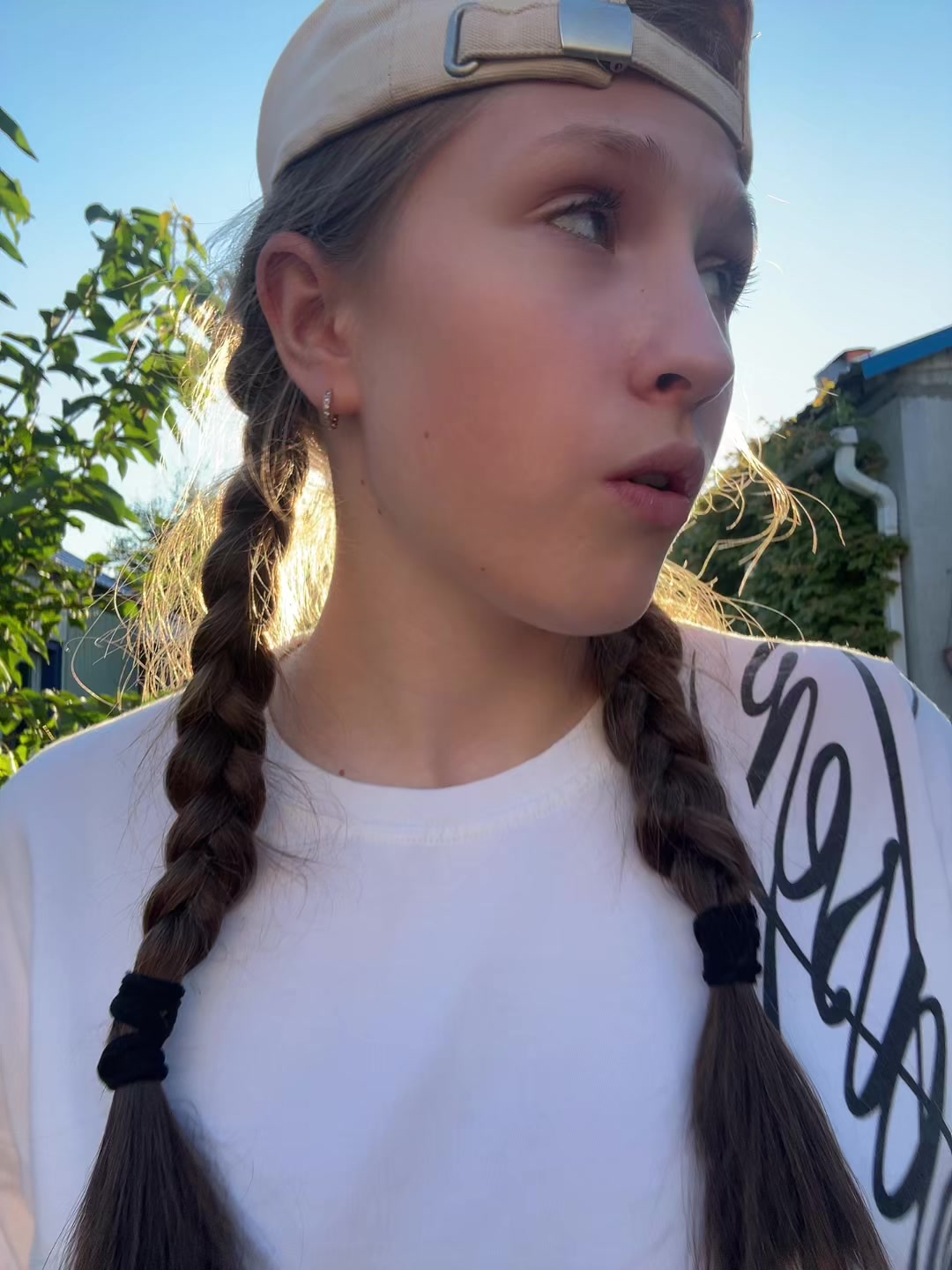 @vvor🤤5️⃣