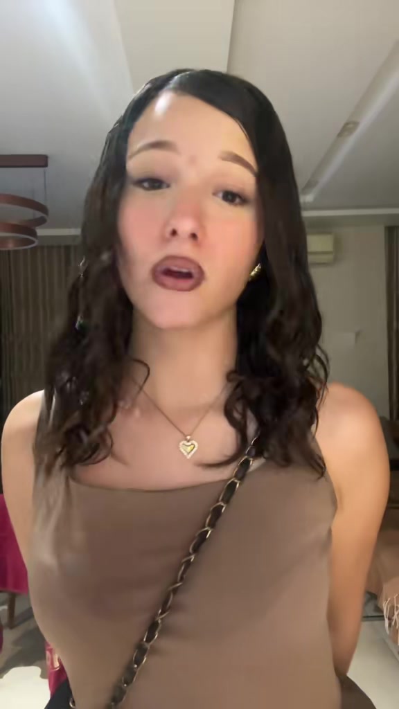 @👸🏼