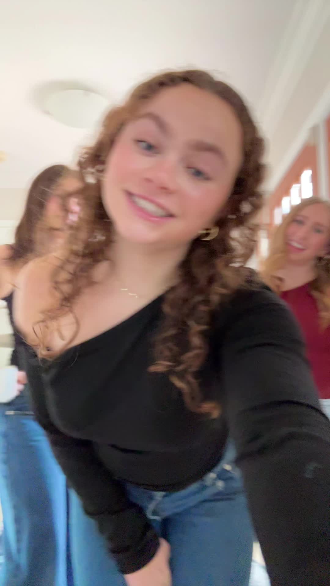 @ella