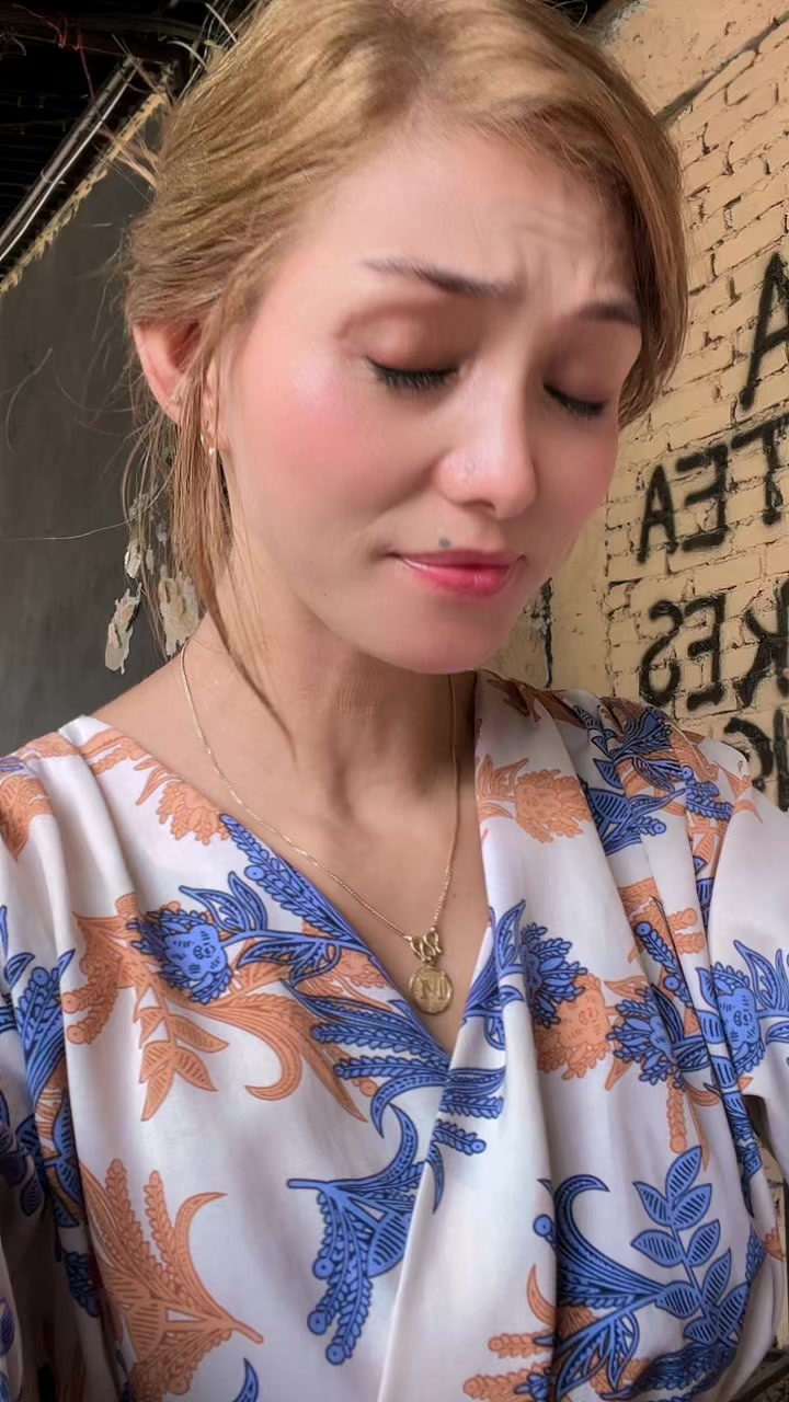 @sharon नन्दनि गुरुङ💝
