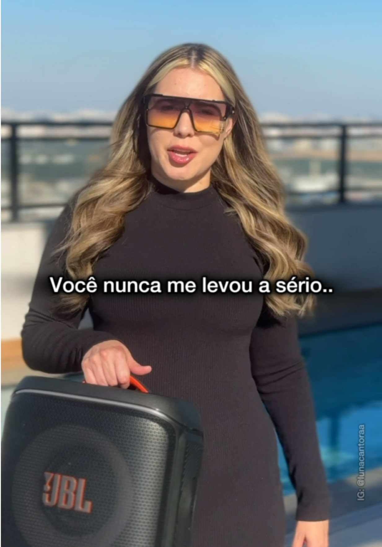@Luna