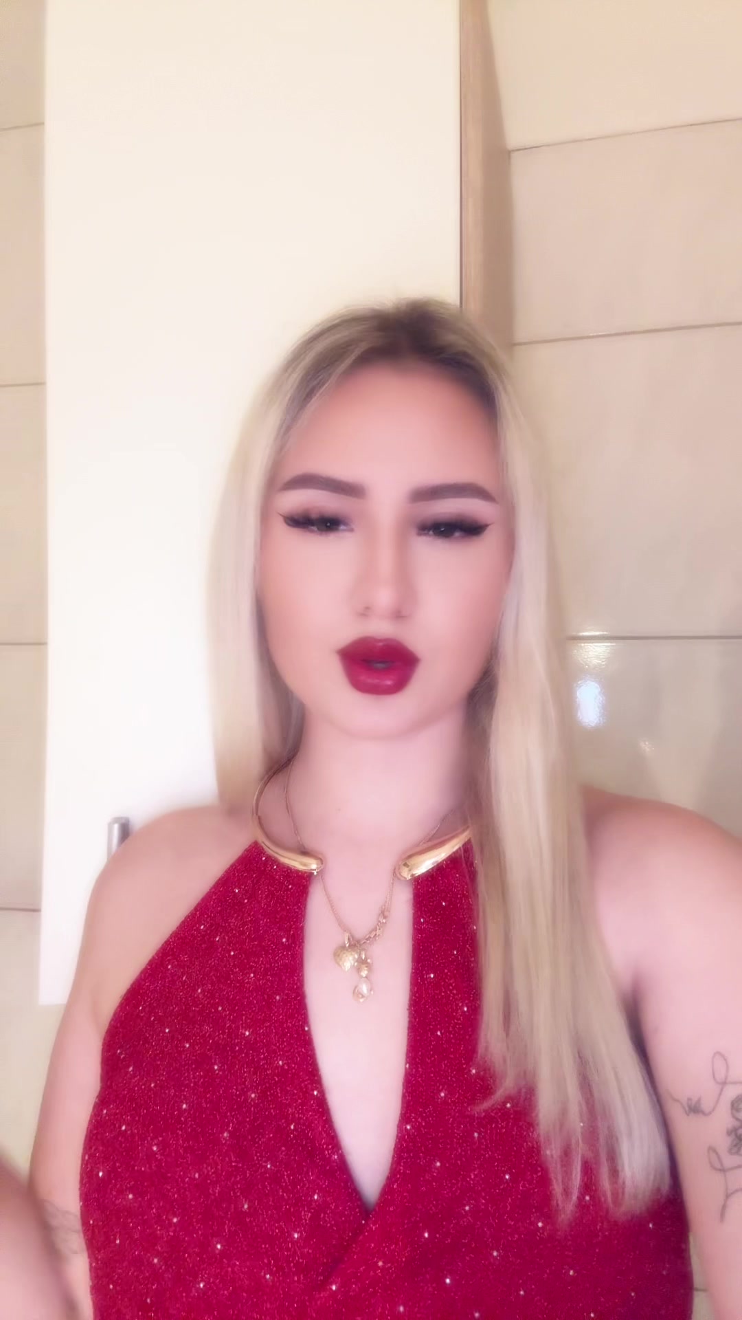 @Valeria_dsv