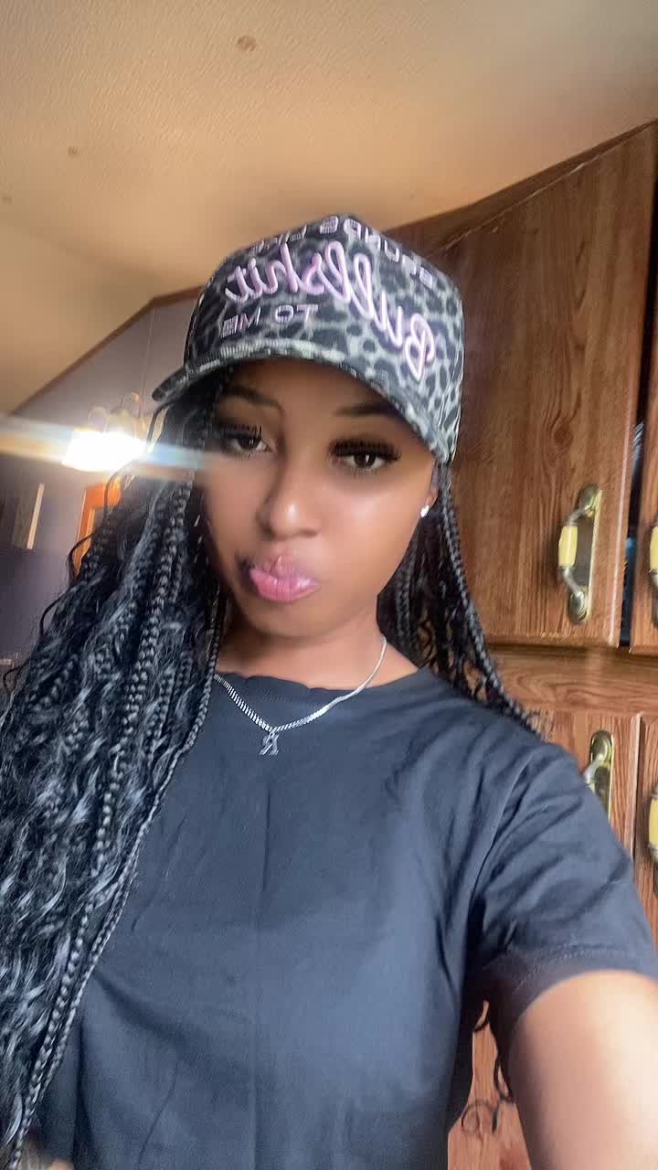 @._Shaniicole._