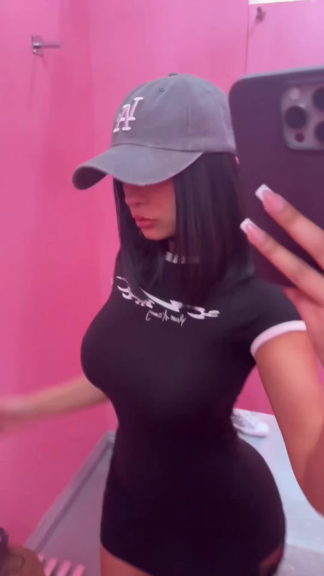 @user5002600623725