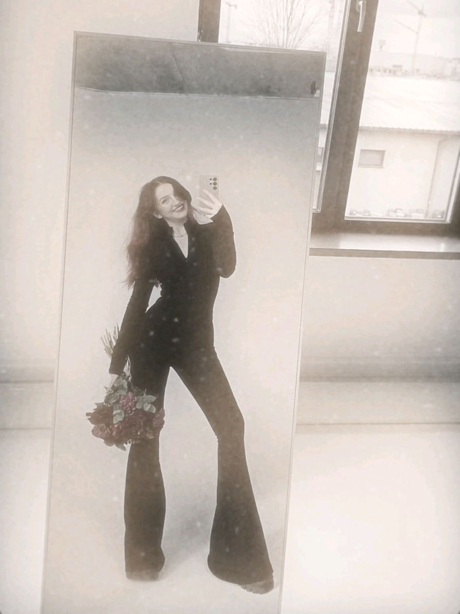 @𝐍𝐈𝐊𝐀𝐀⋆˚𝜗𝜚˚⋆