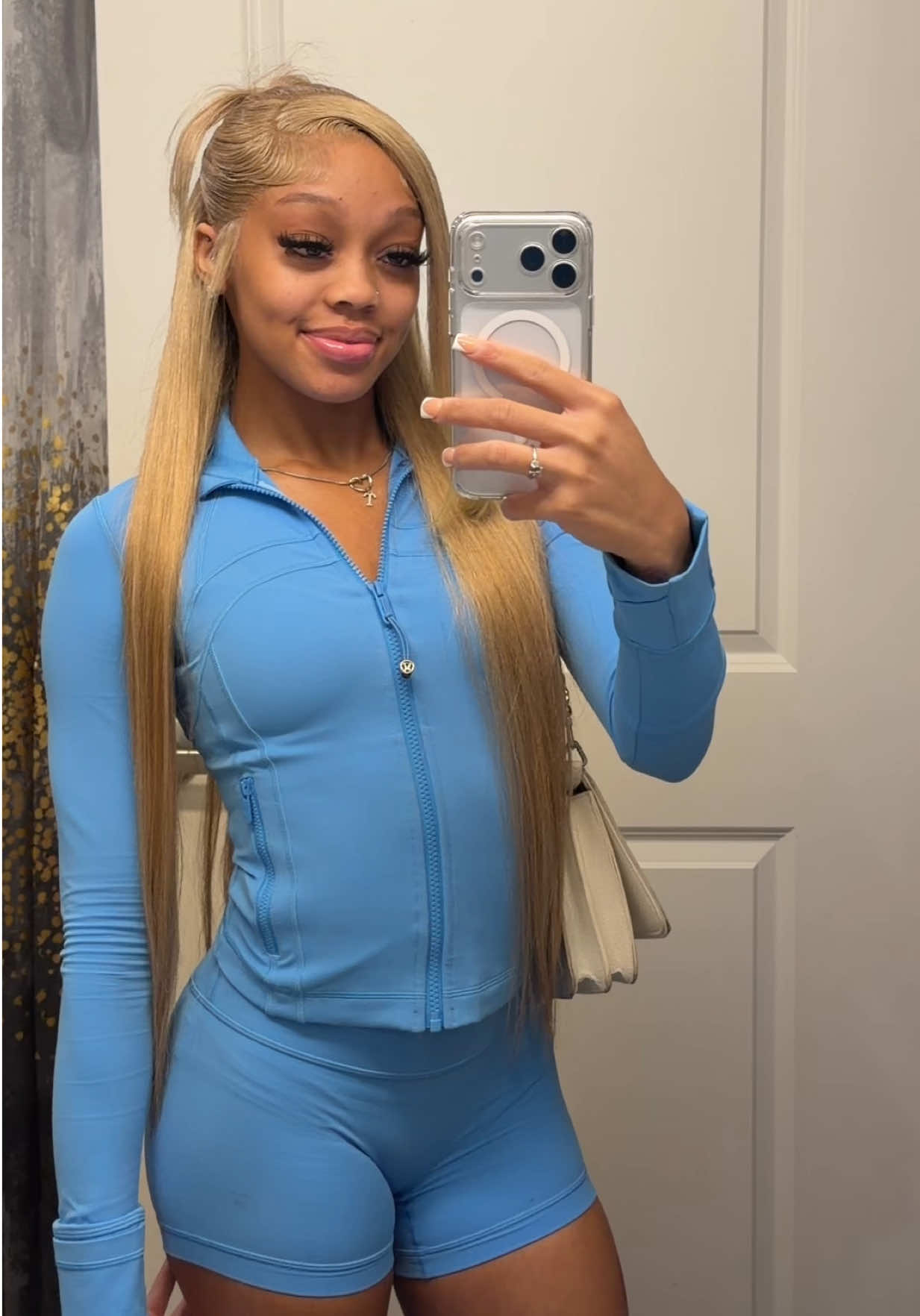 @trinlasha