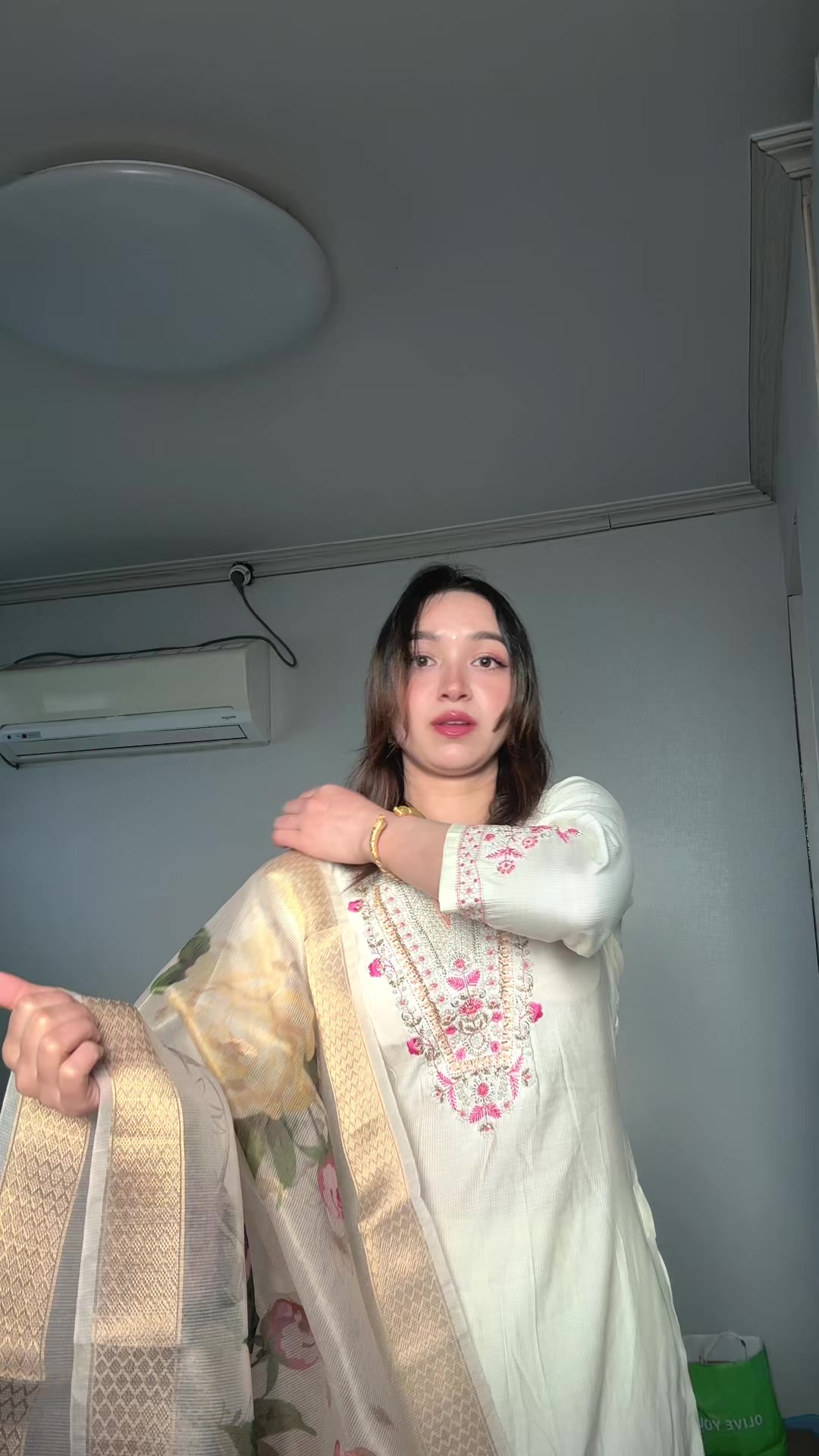 @_usha