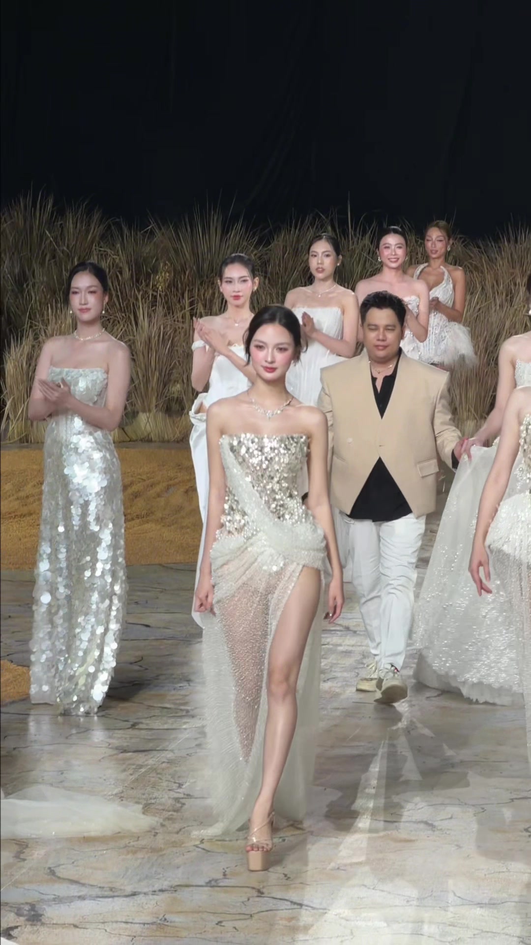 @Nguyễn Thị Cẩm Ly