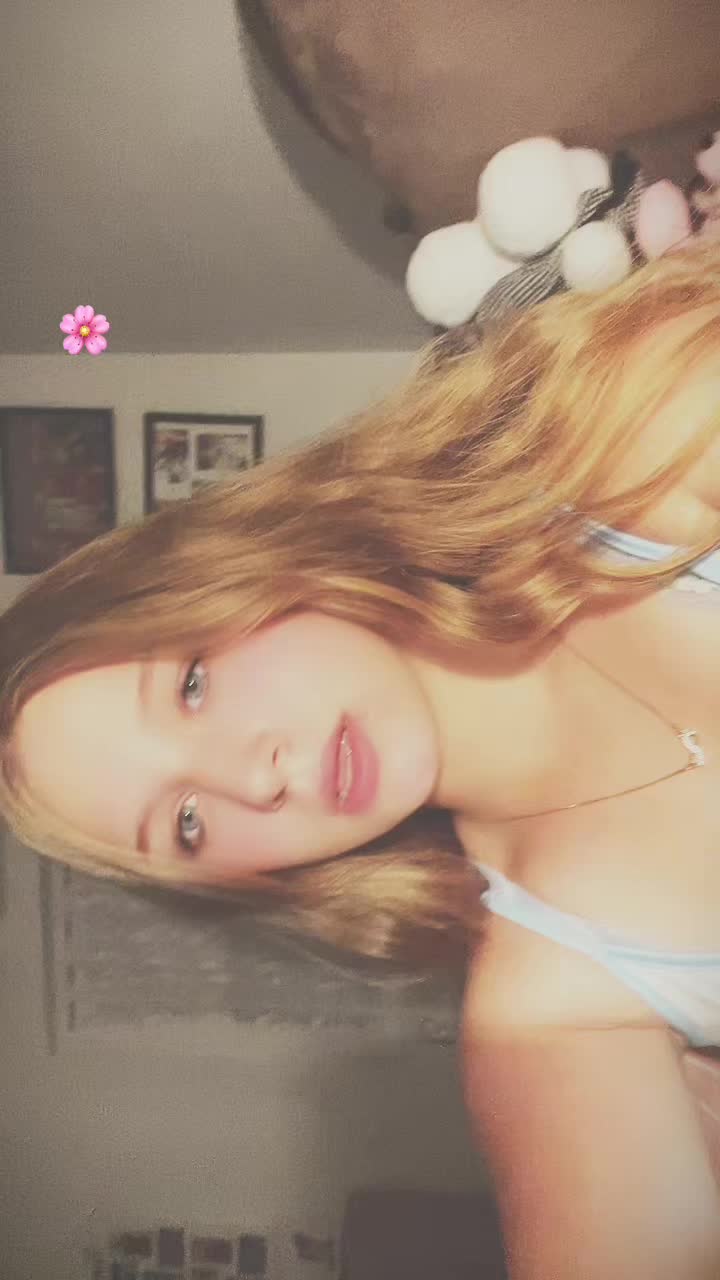 @Ch@rl^tt3💋🙈