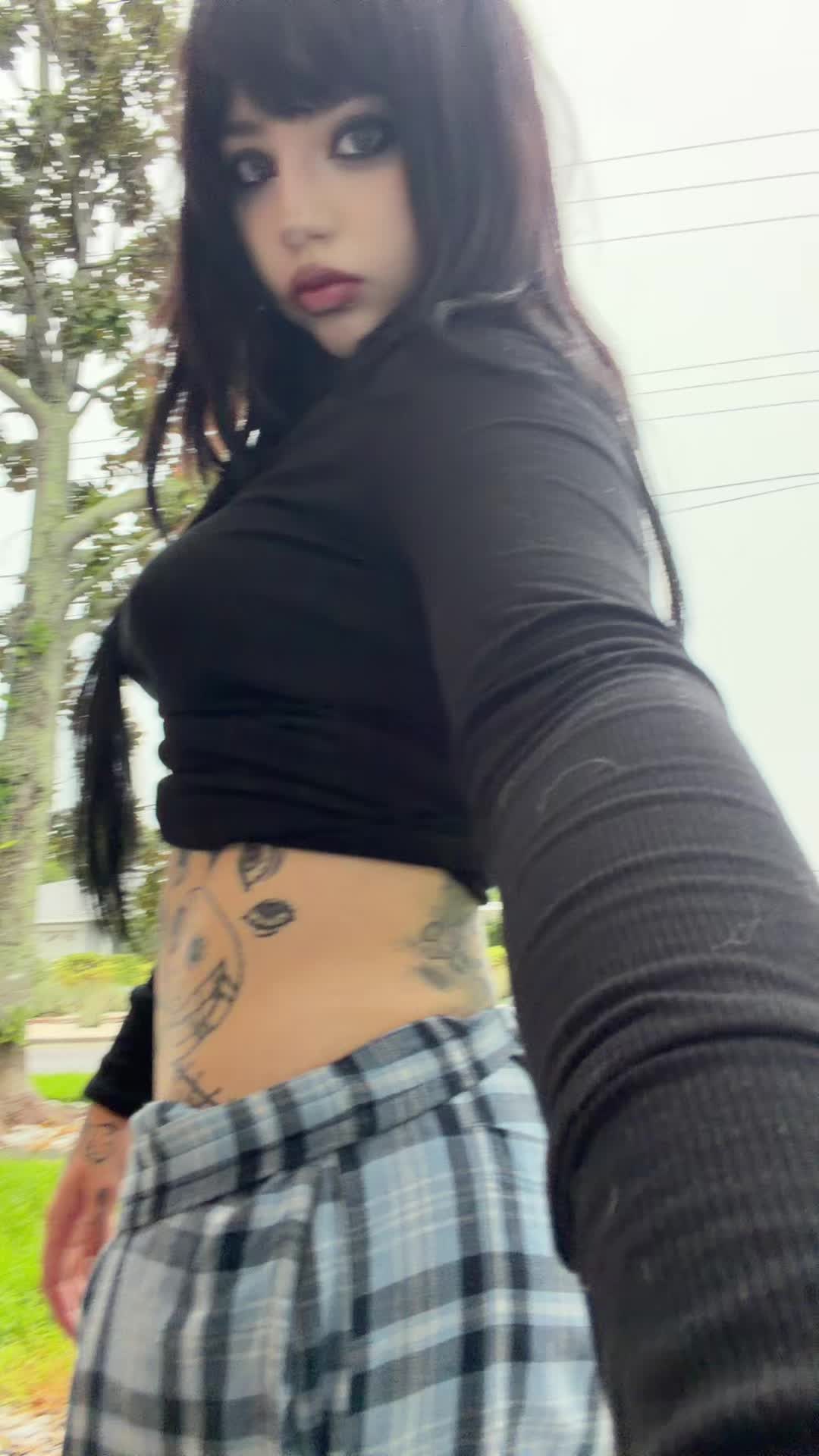 @mothertriplex