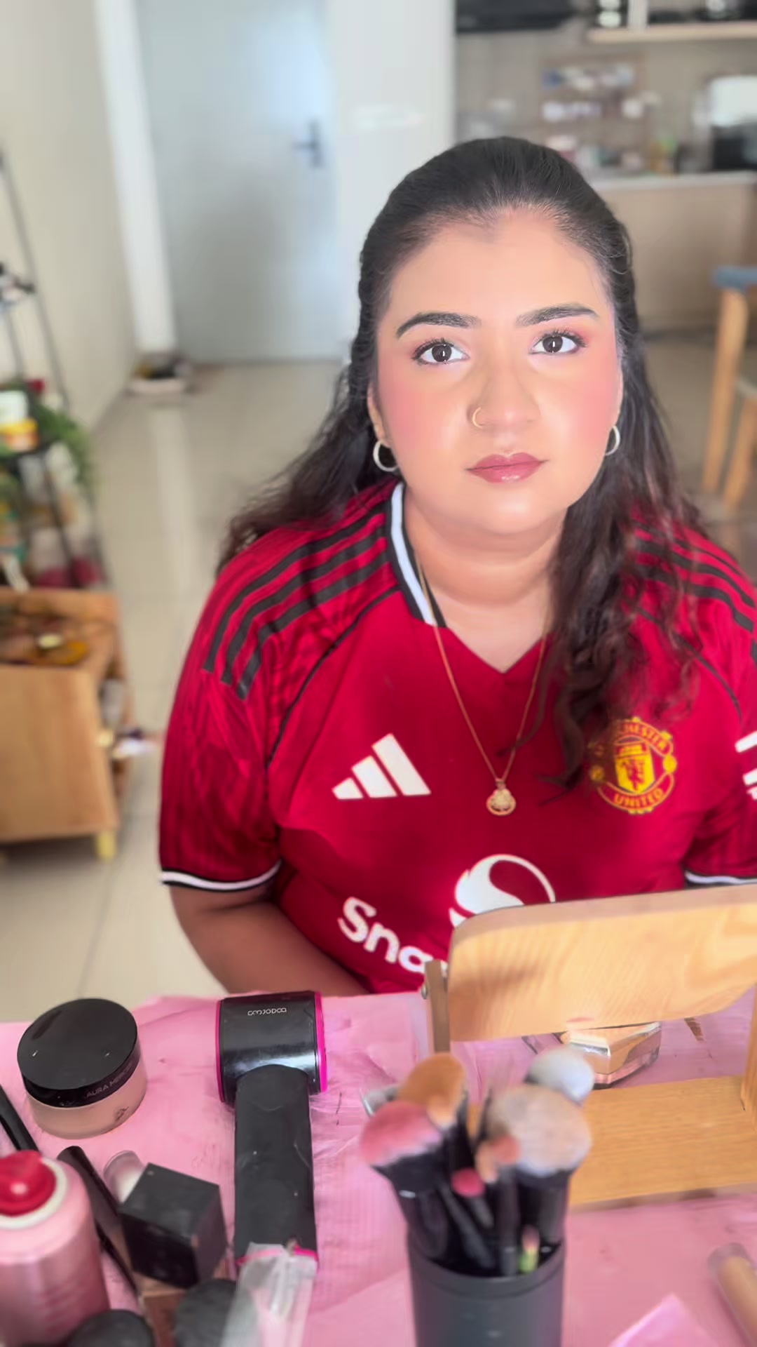@HEMA FREELANCE MUA