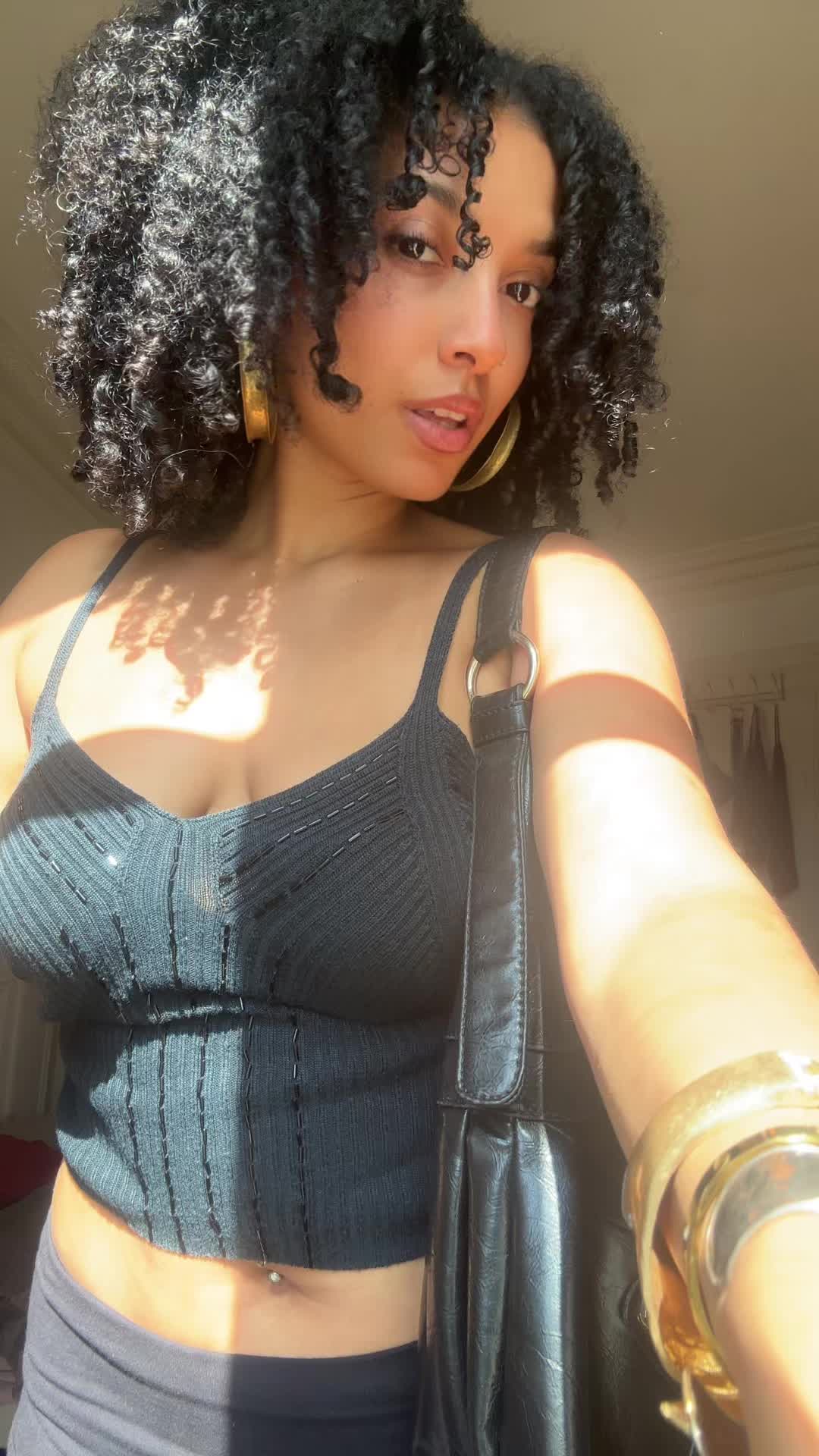 @stelllaross