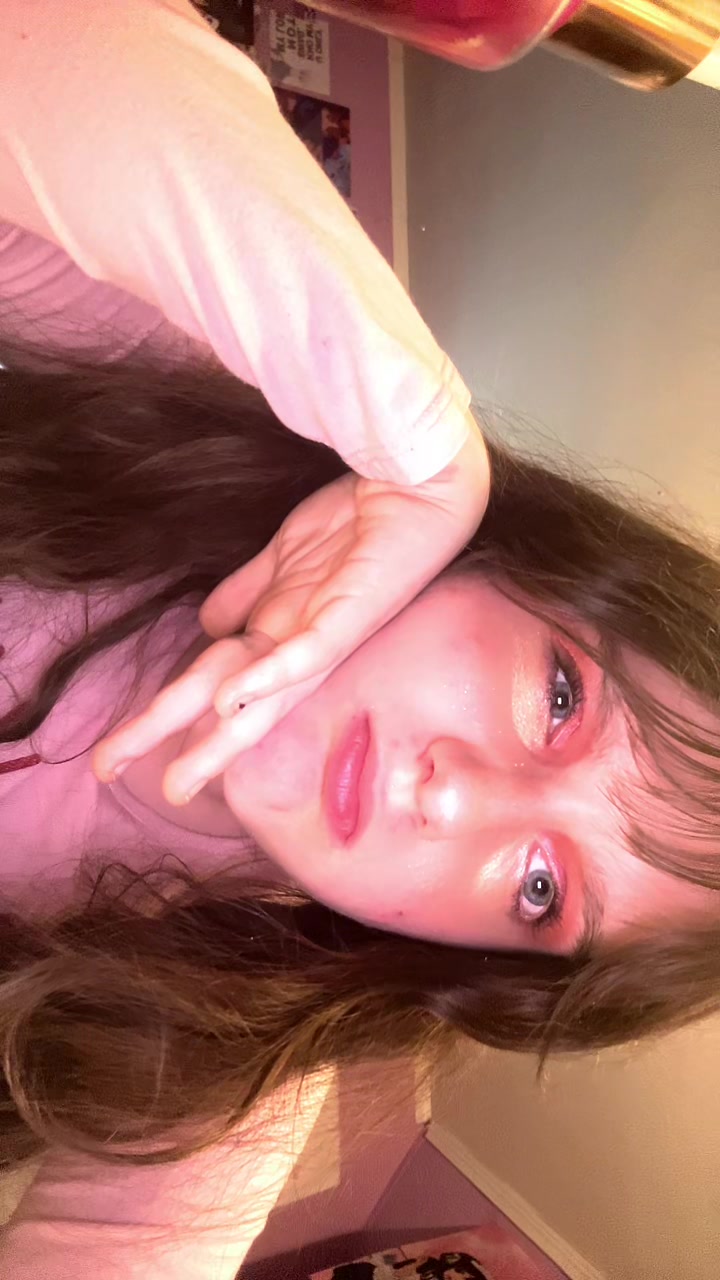@𝓢𝓱𝔂🫀