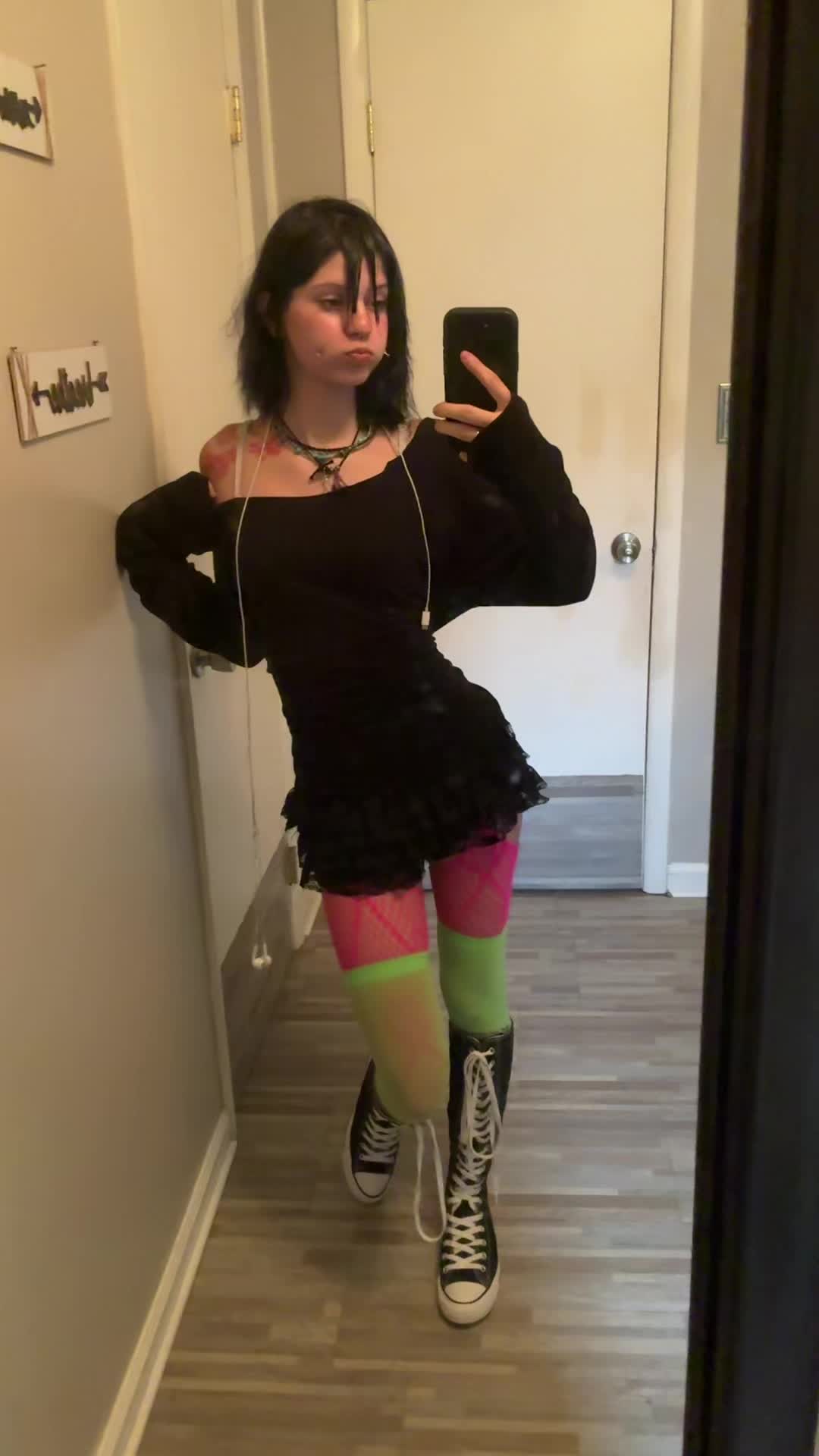 @hi
