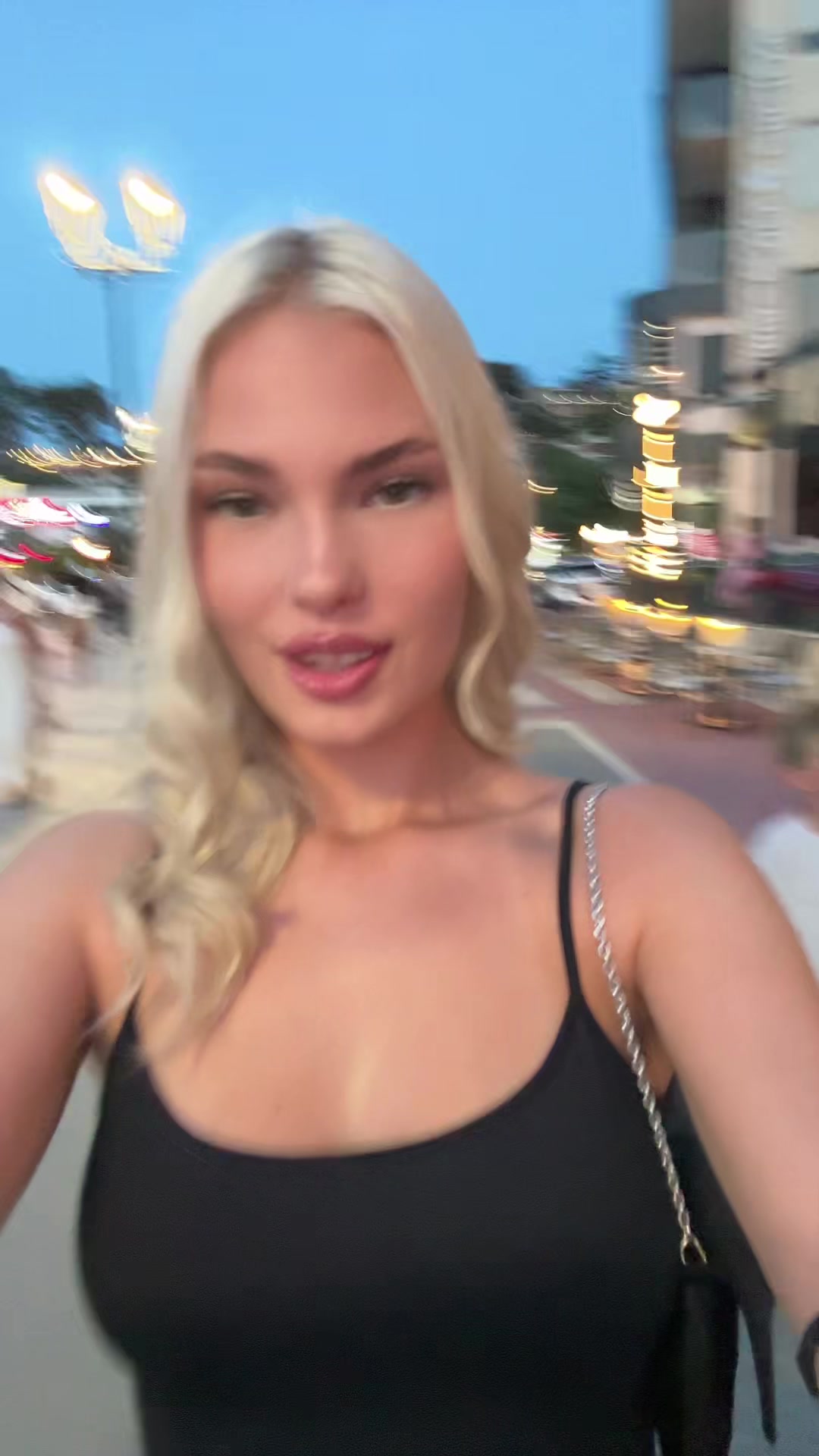@MM