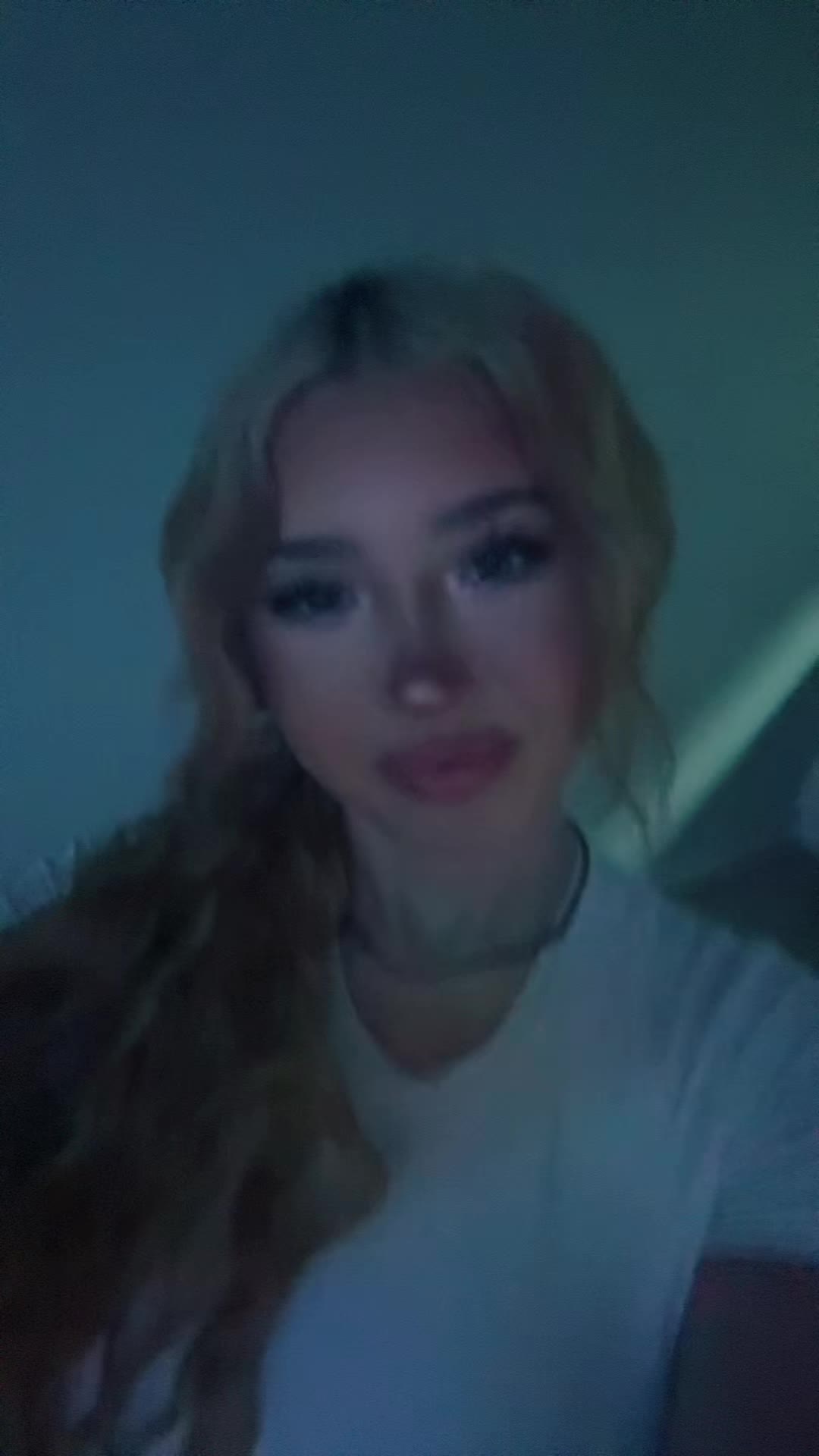 @zoeriserrr