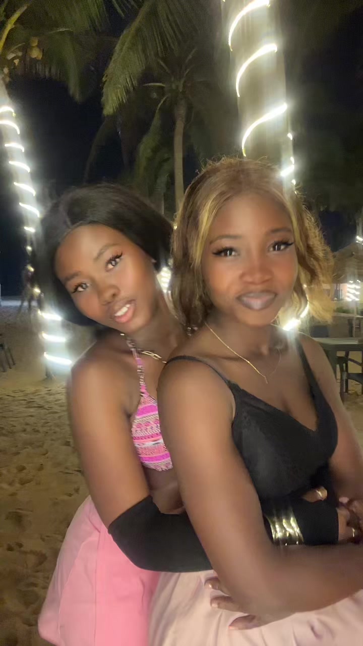 @Christelle Miller💜🇫🇷🇹🇬