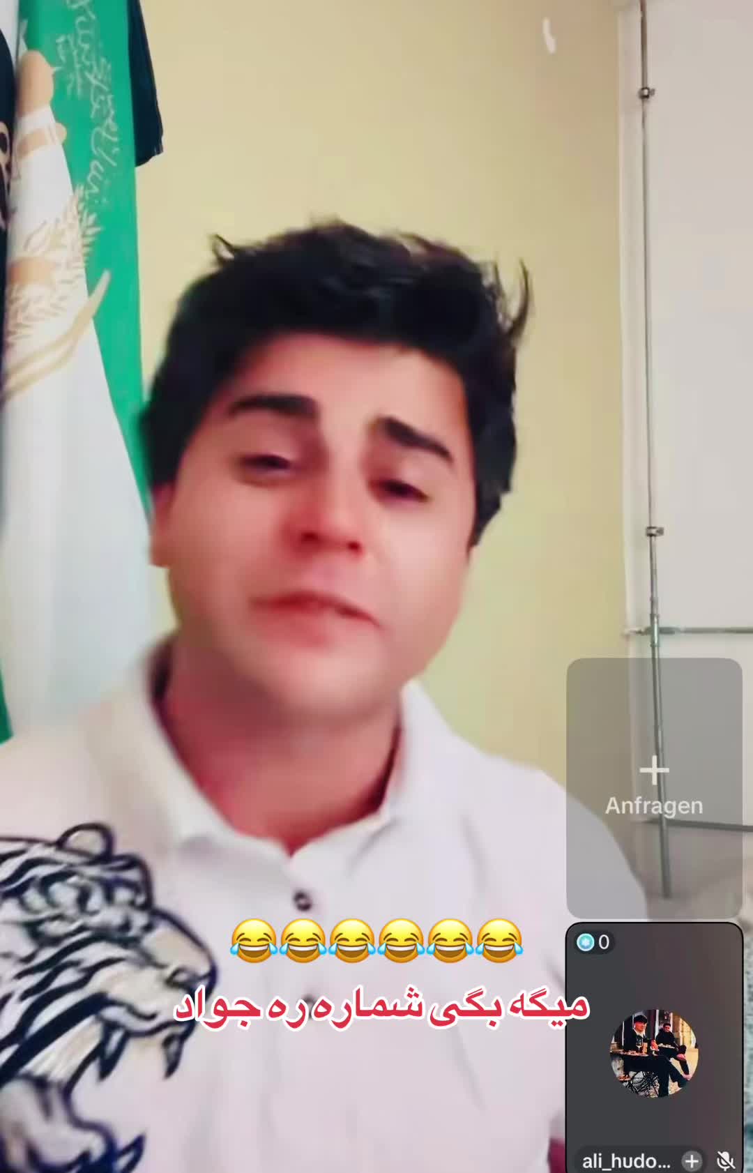 @٬