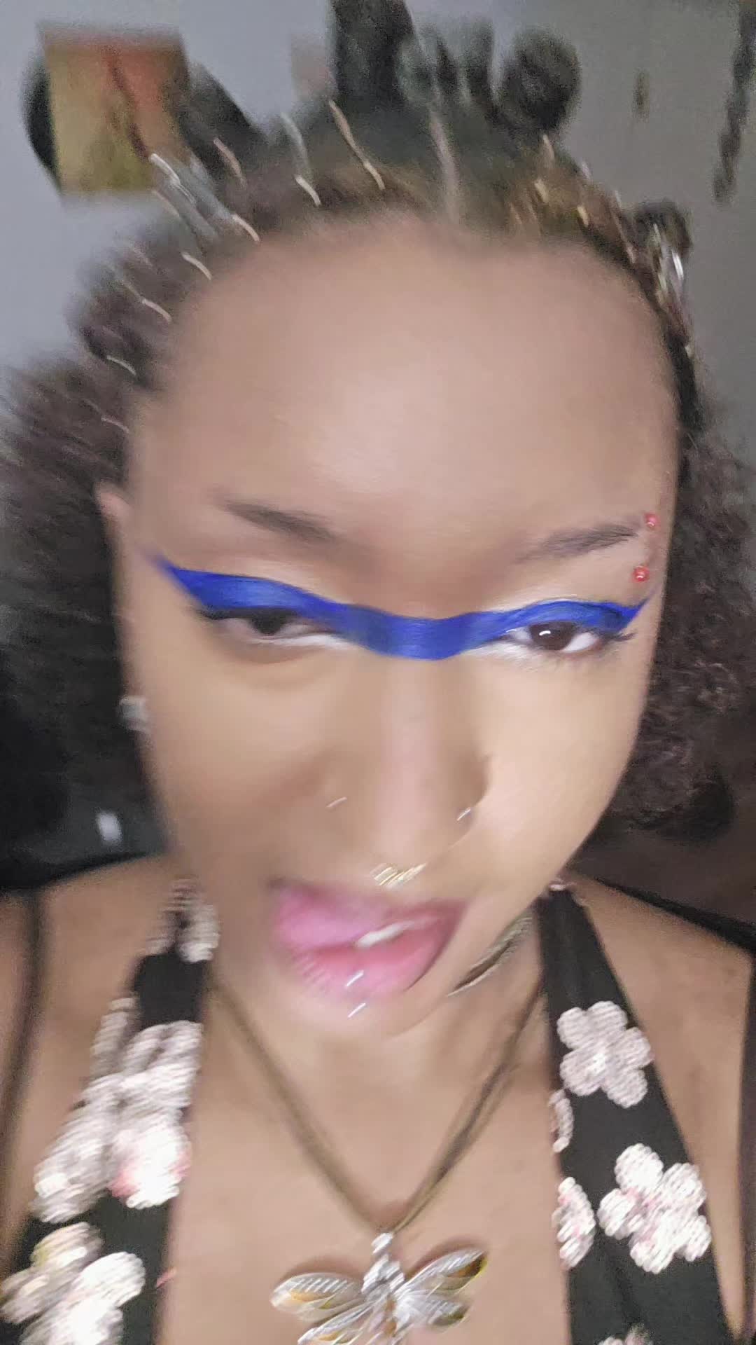 @Angel🥲