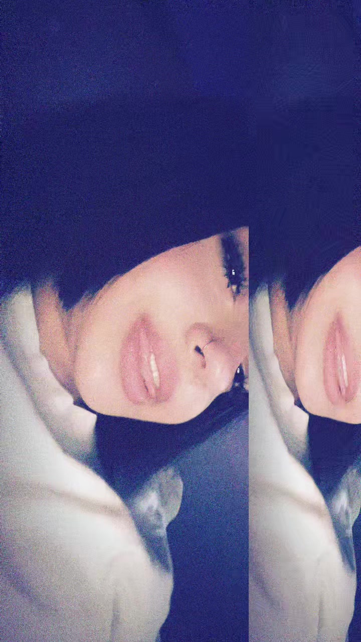 @🦶🏻