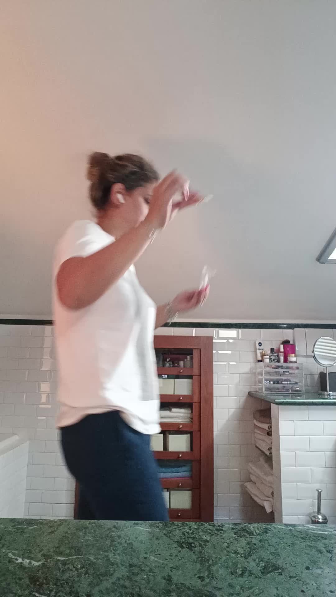 @Mirabela