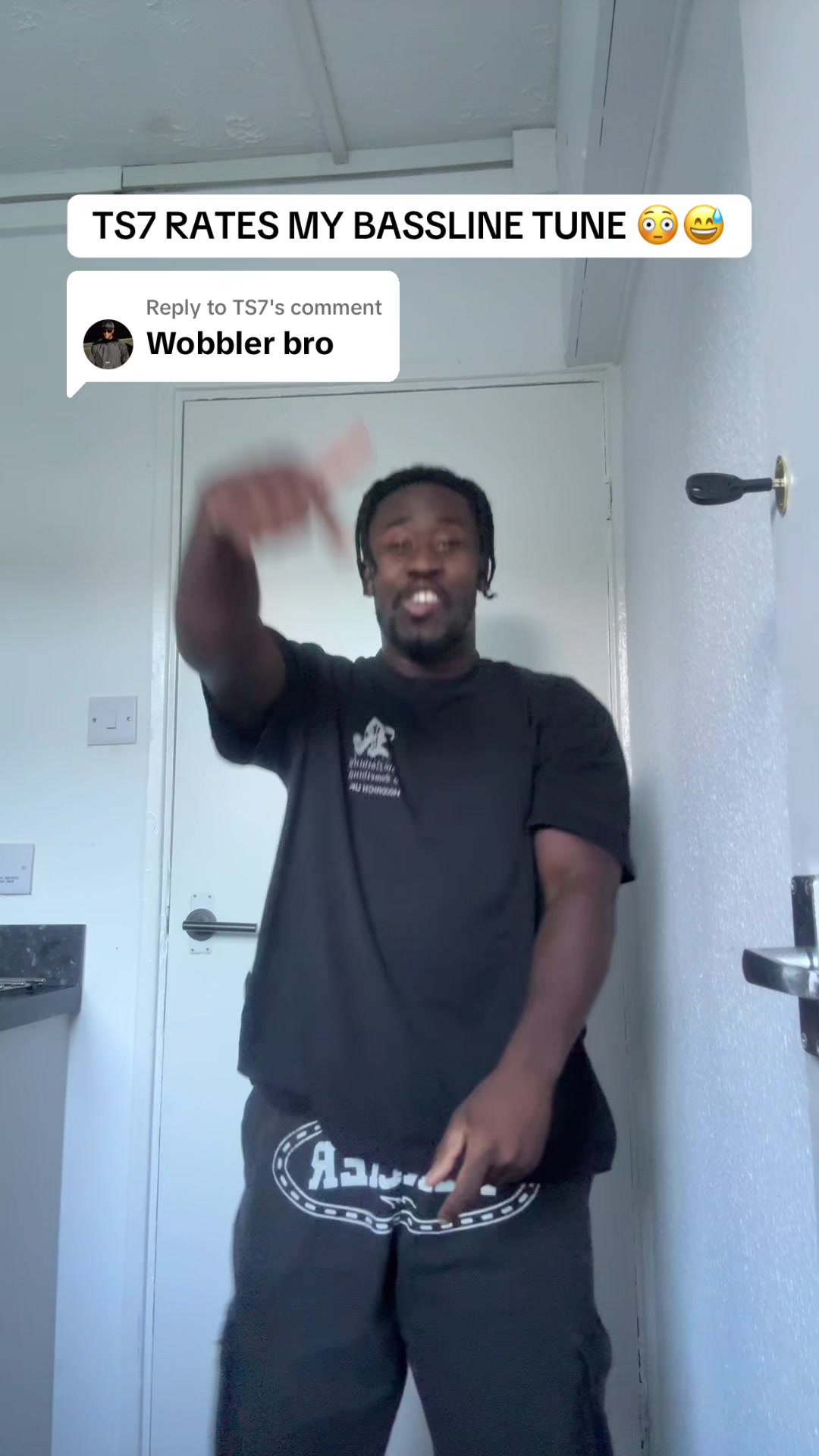 @MR HAPPY FRIDAY🕺🏾🥳