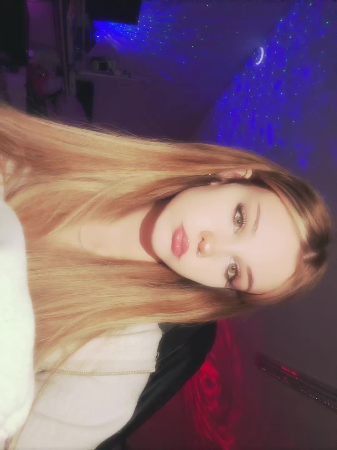 @sophia 🦇