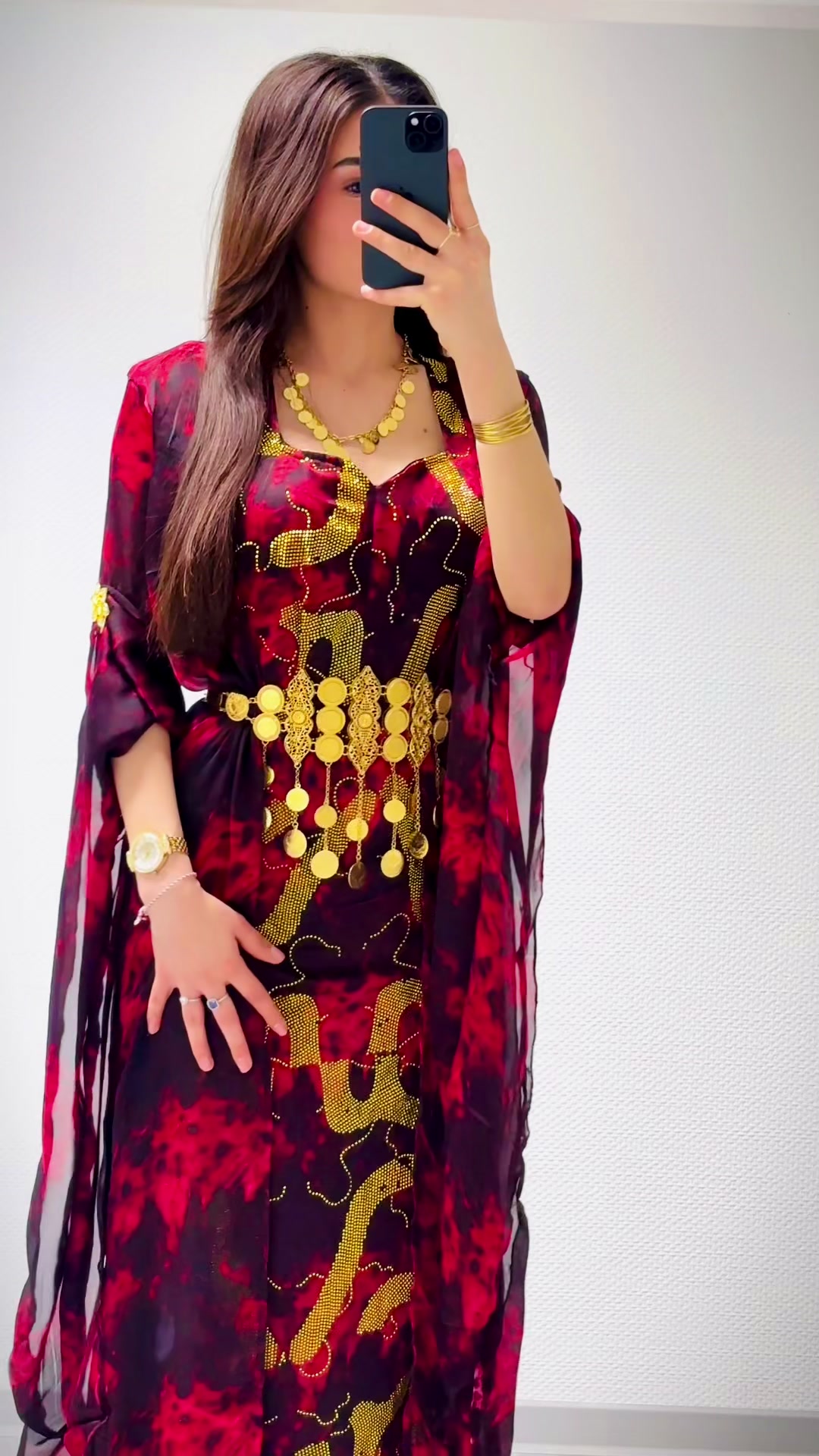 @Ayosh_Couture