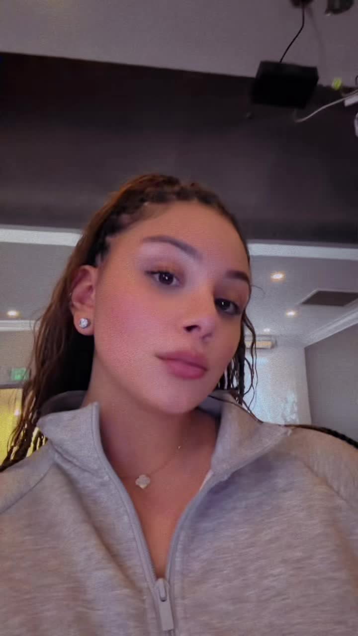 @shesbree