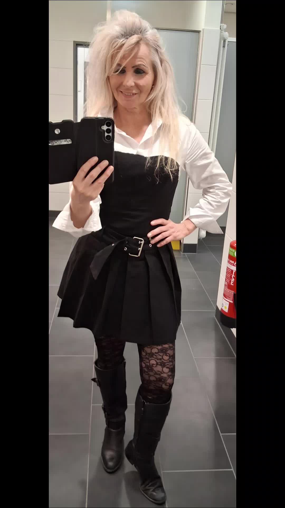 @Eleonora