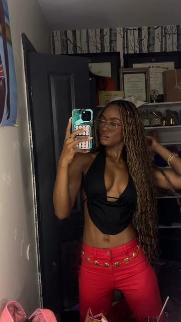 @Tanaye White 👑