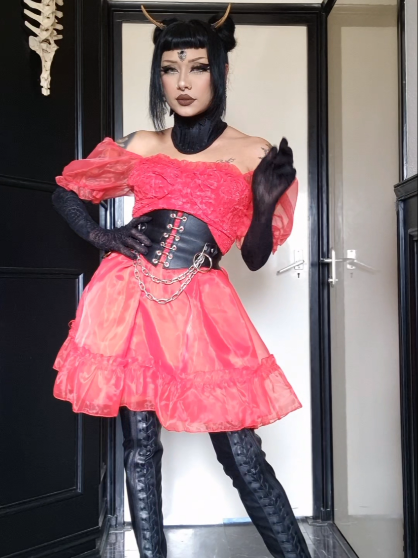 @𝕬𝖓𝖆 𝕽𝖔𝖘𝖆 🥀