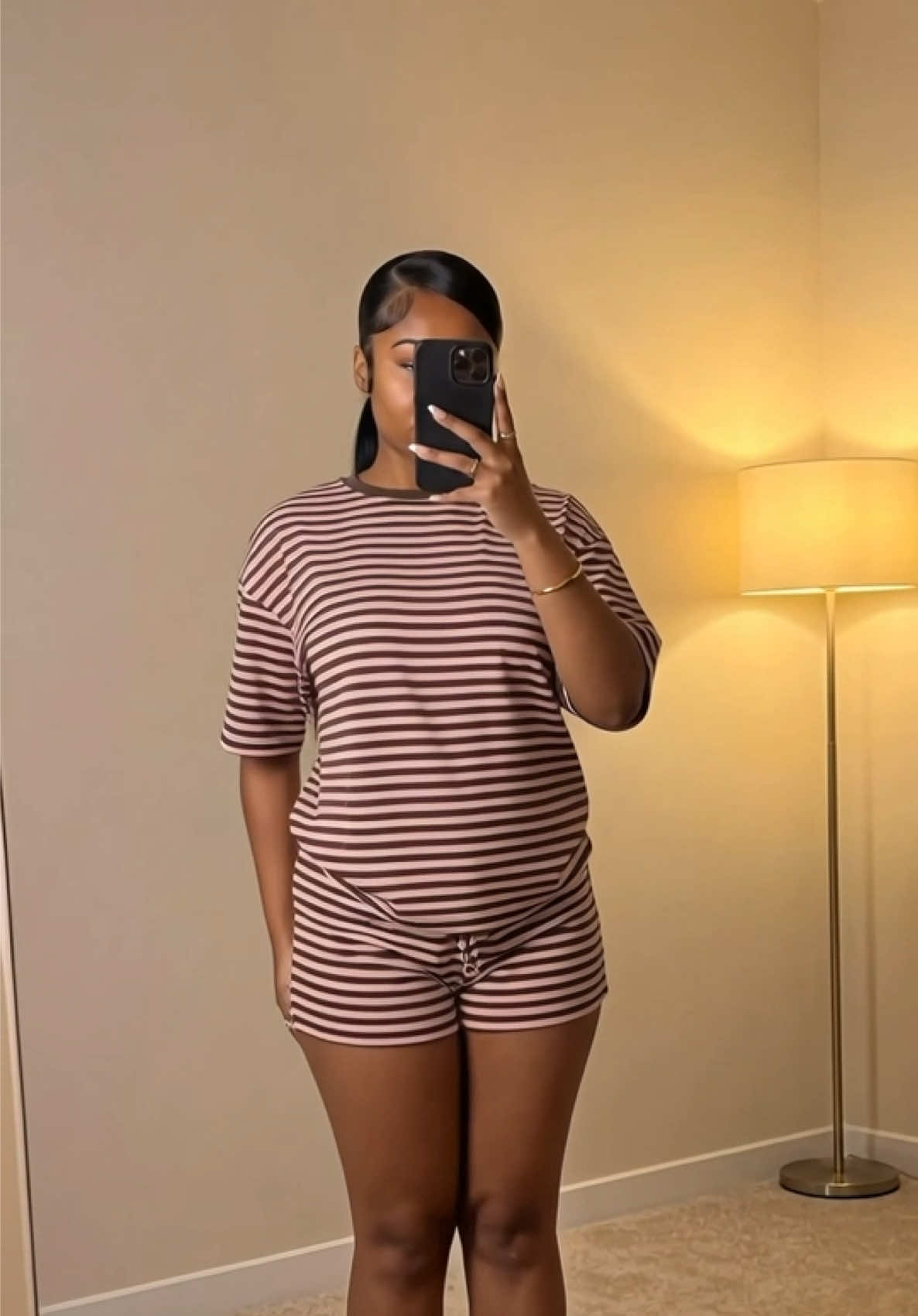 @Lala