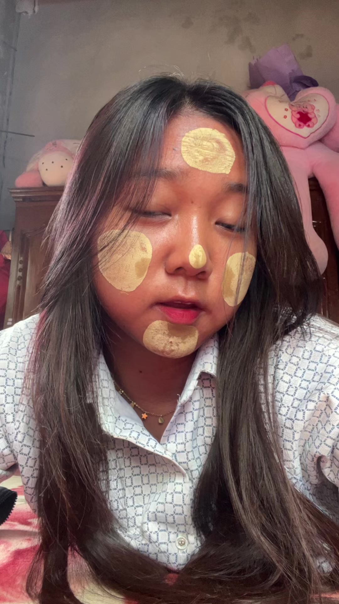 @ᥫ᭡ Khin Ma Ma စဥ့်ကိုင်သူလေး🤍