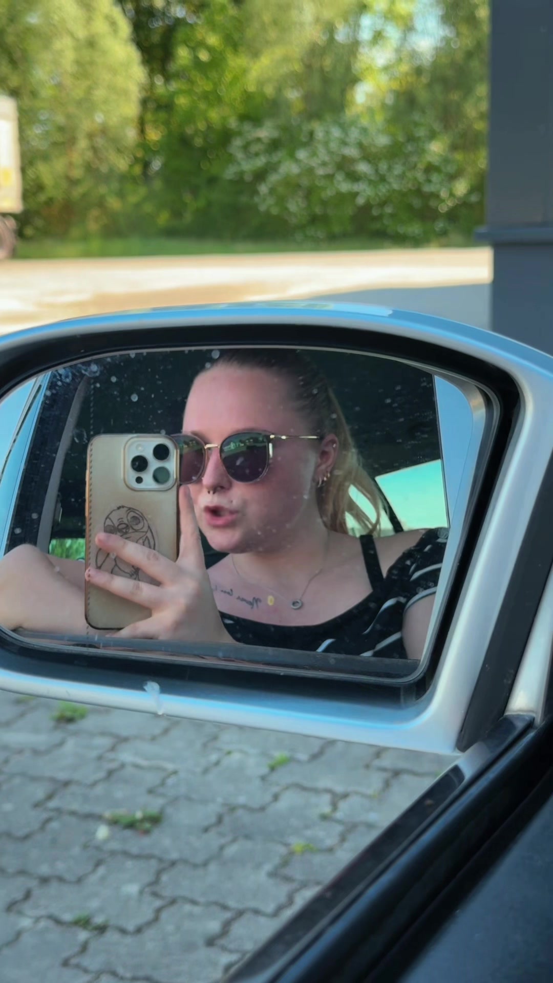 @oopsitskathi._