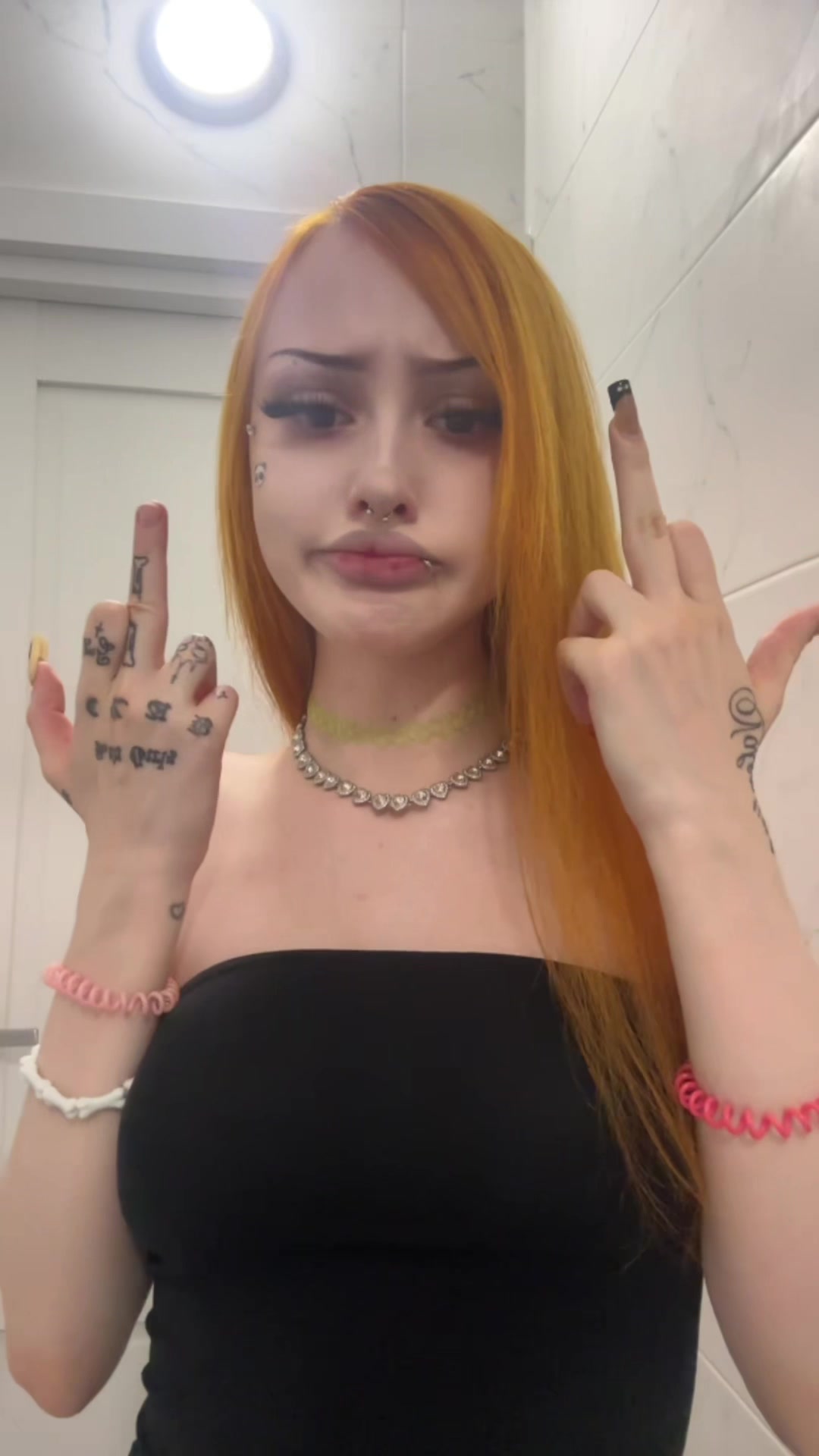 @☢️
