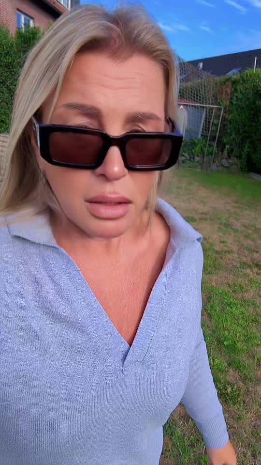 @Nina