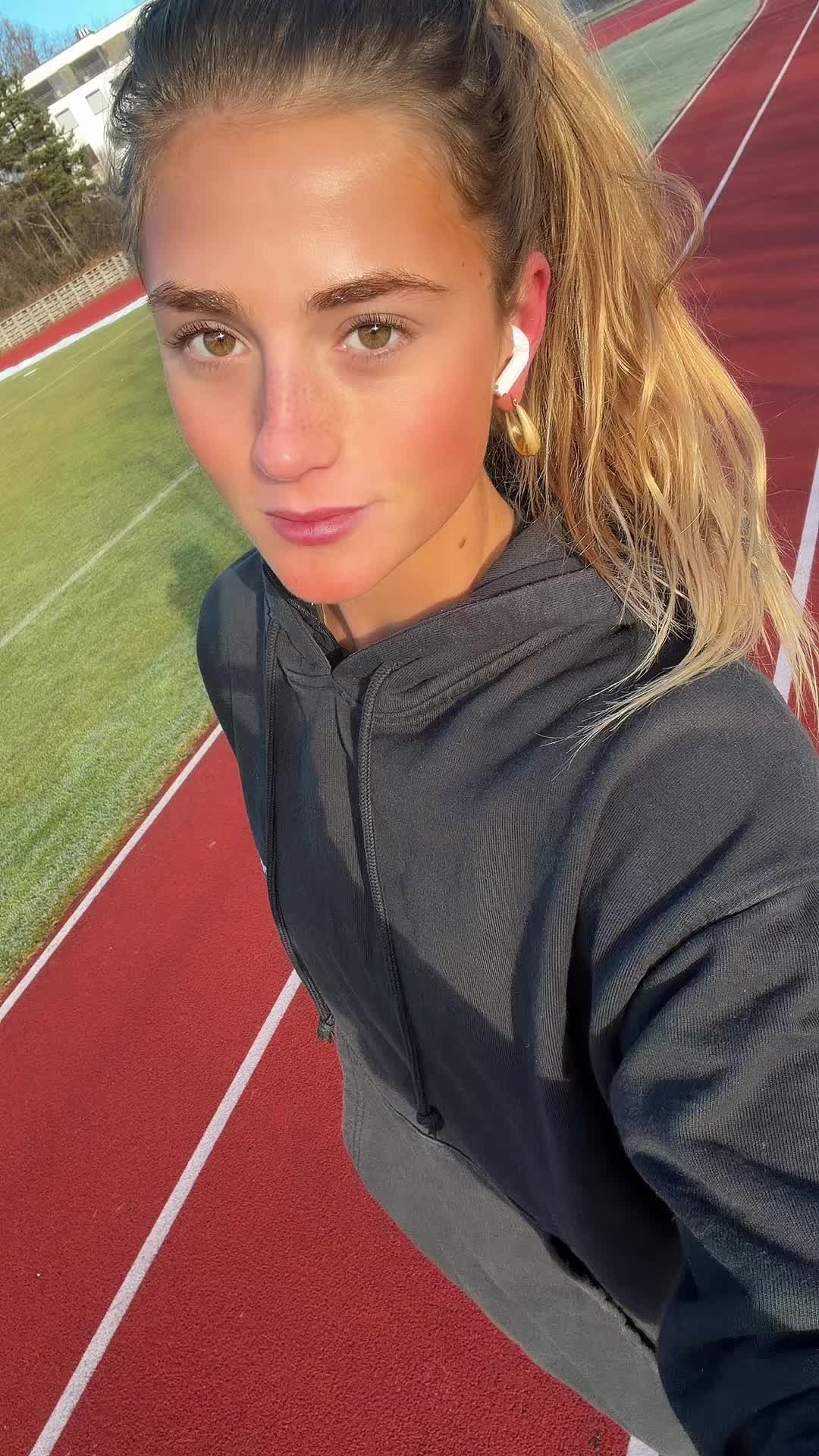 @Rosa Tenberg