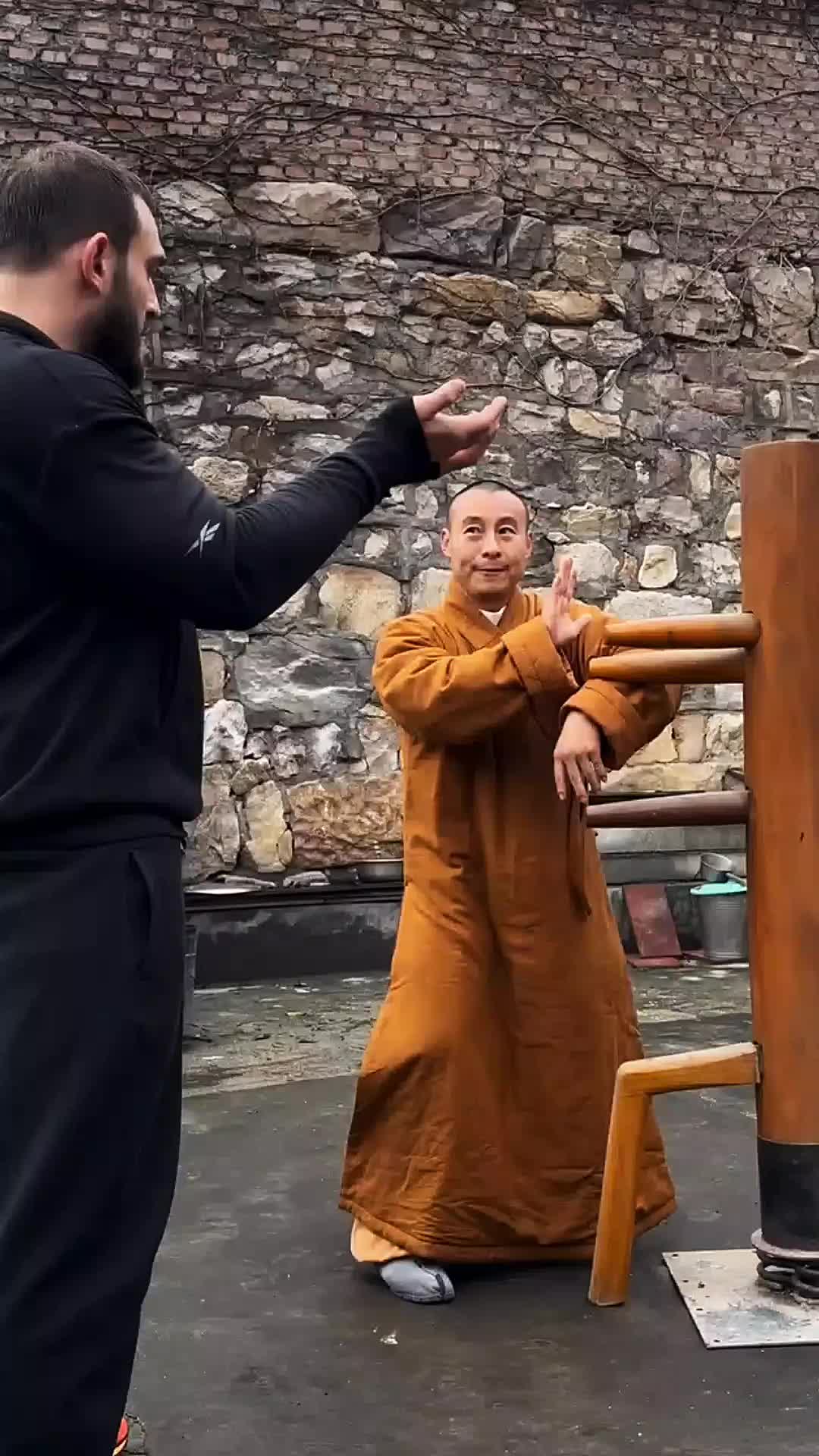 @𝐀𝐑.𝟔