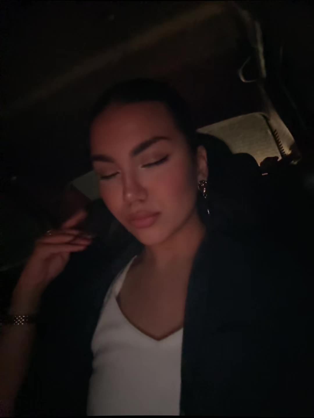 @dinnasttt