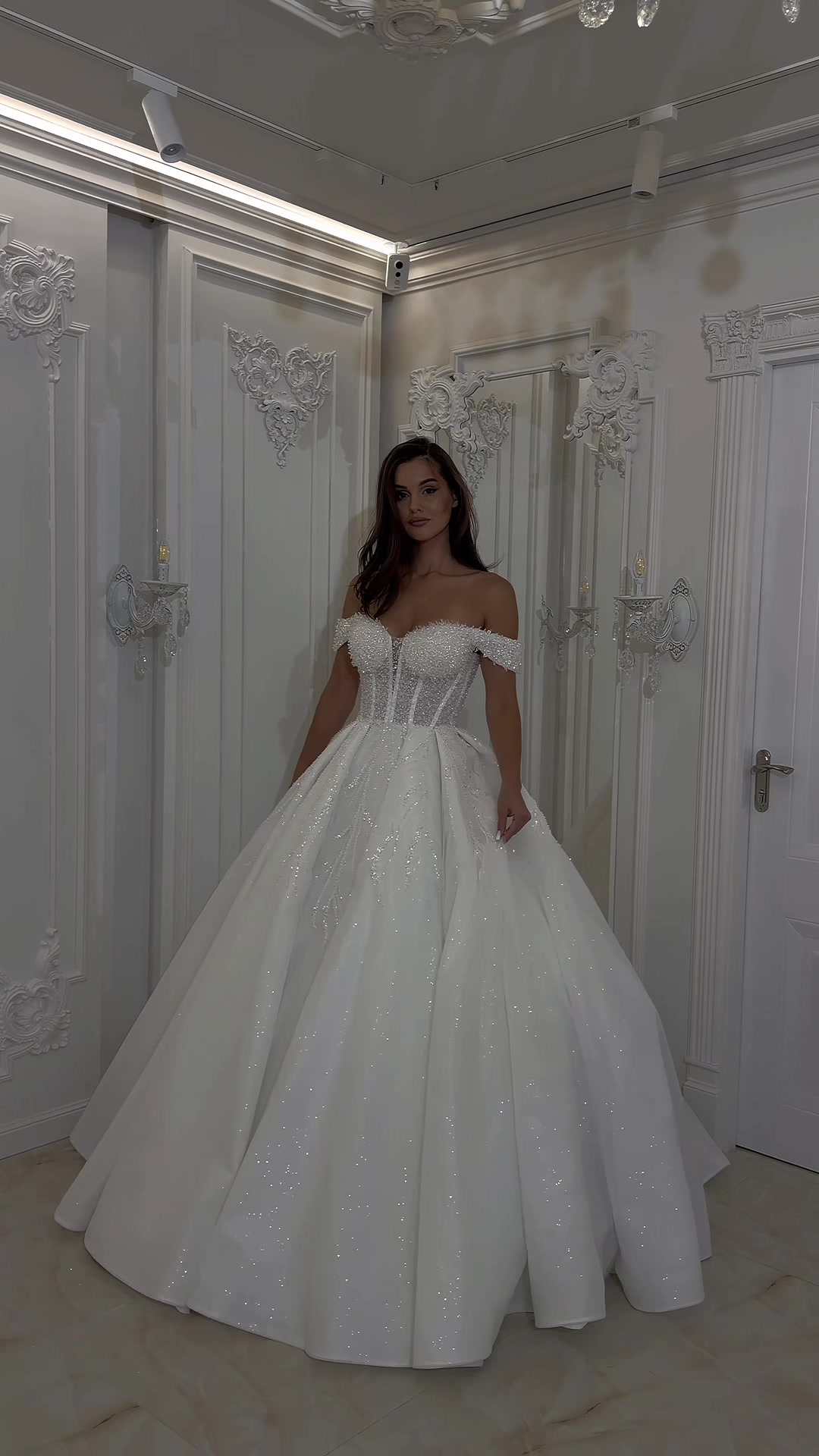 @vio.wedding.dresses